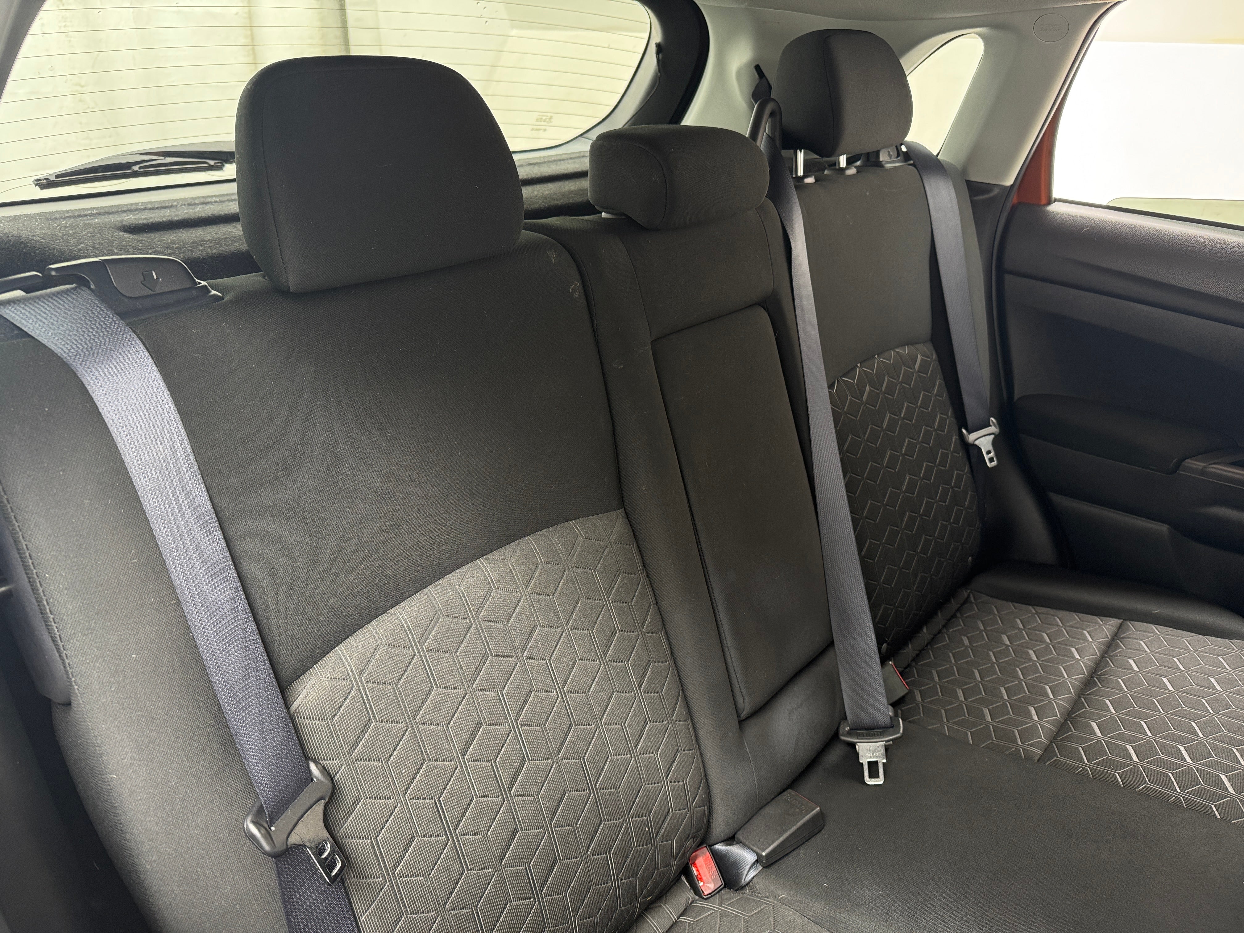 2023 Mitsubishi Outlander Sport ES 6