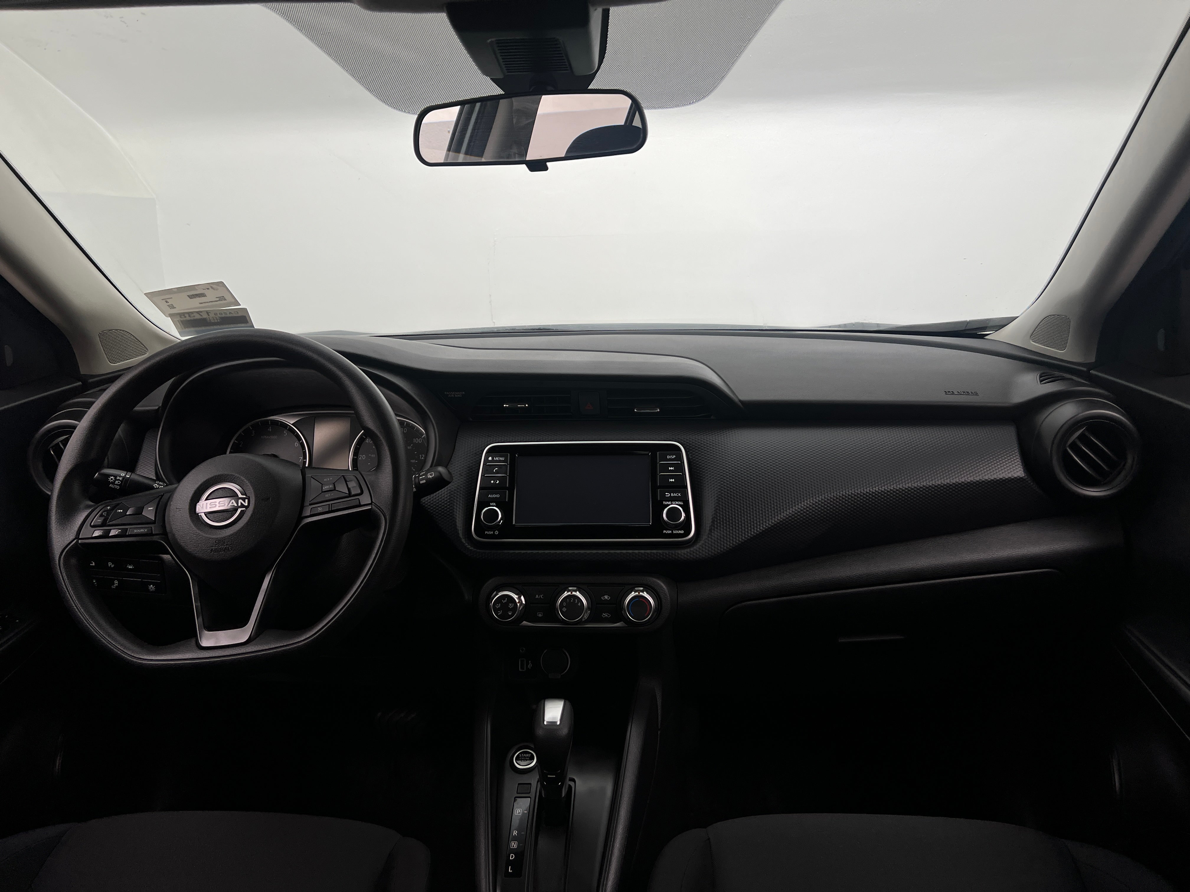 2023 Nissan Kicks S 3