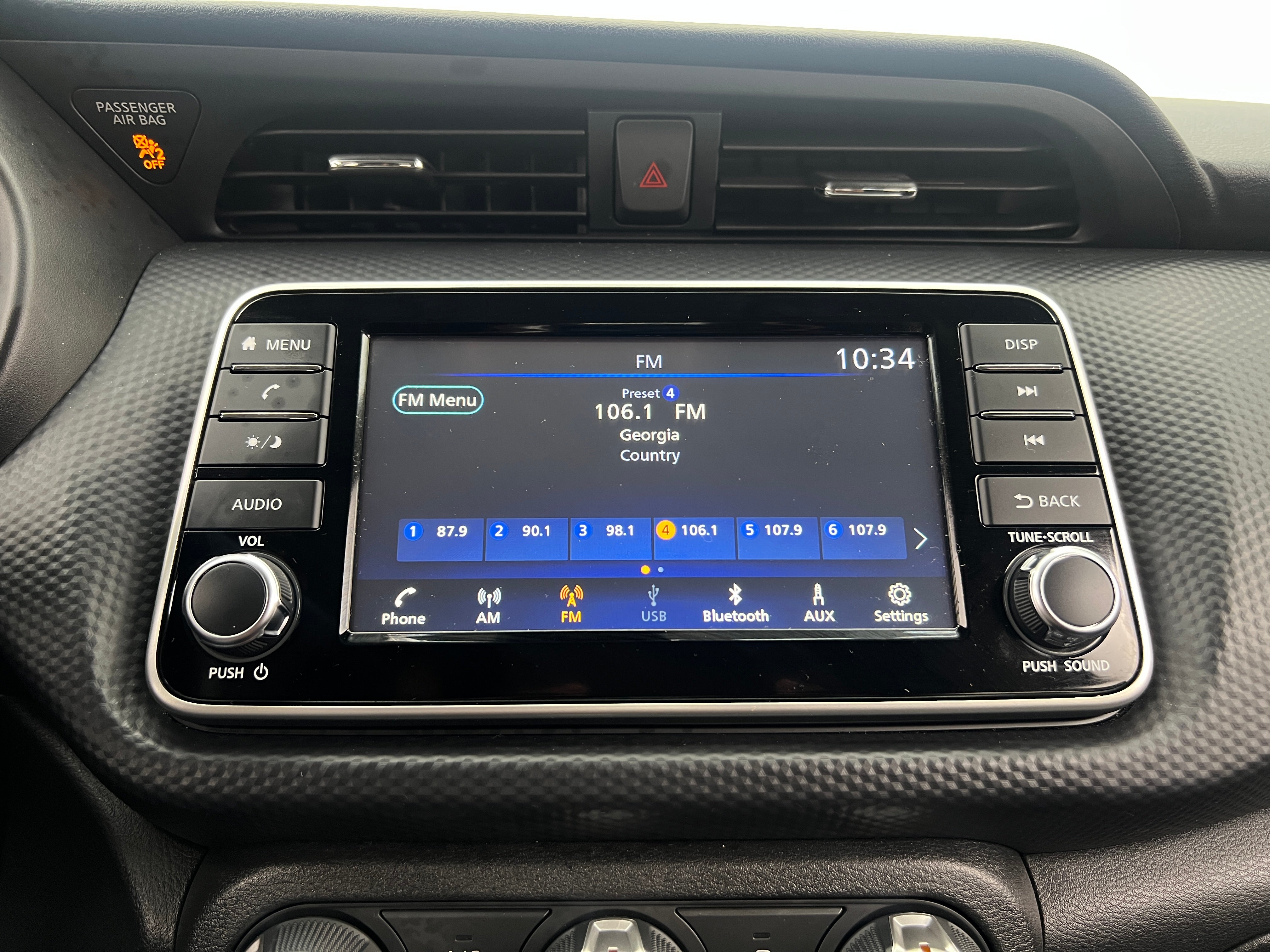 2023 Nissan Kicks S 4
