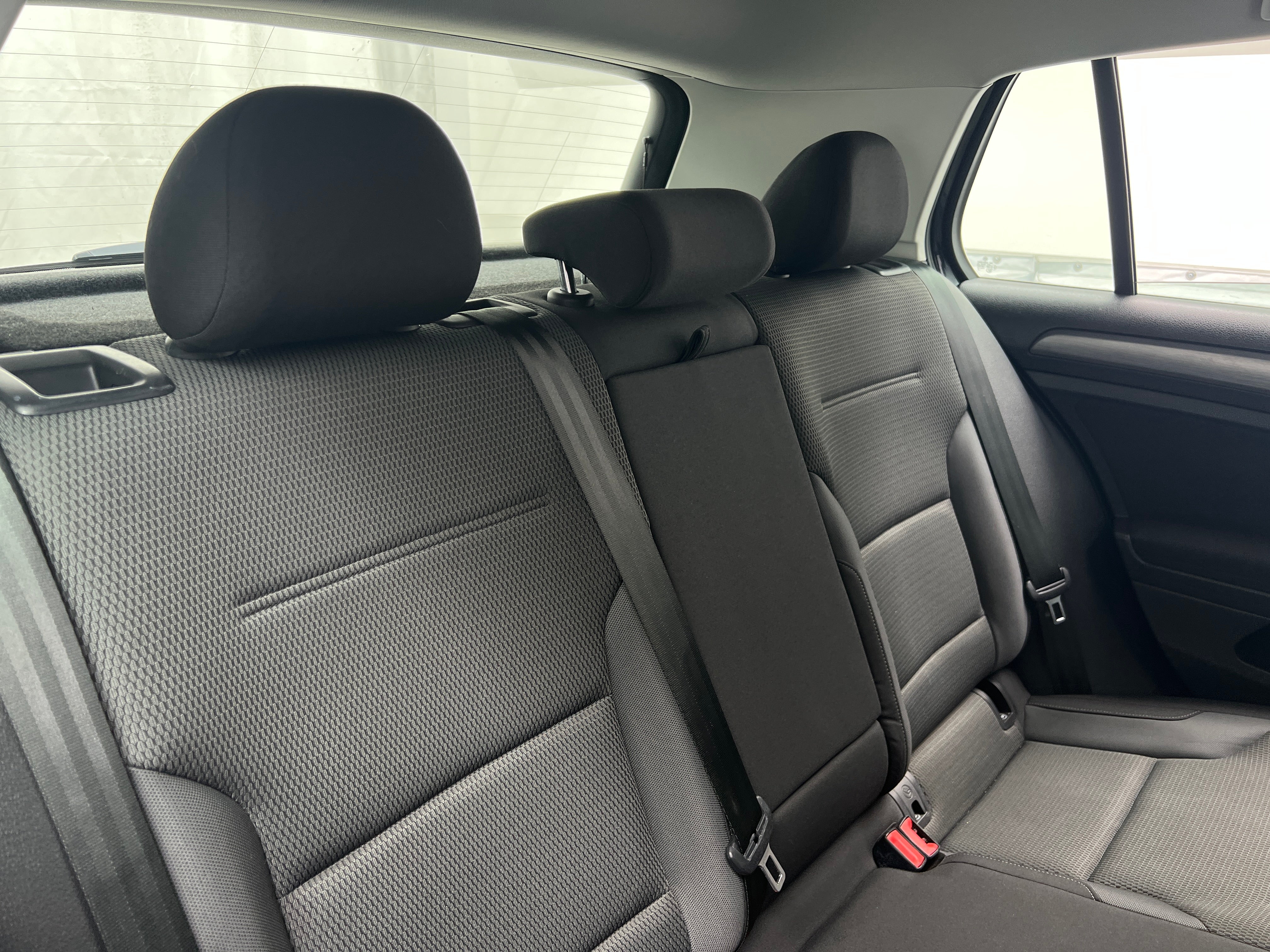 2019 Volkswagen e-Golf SE 6