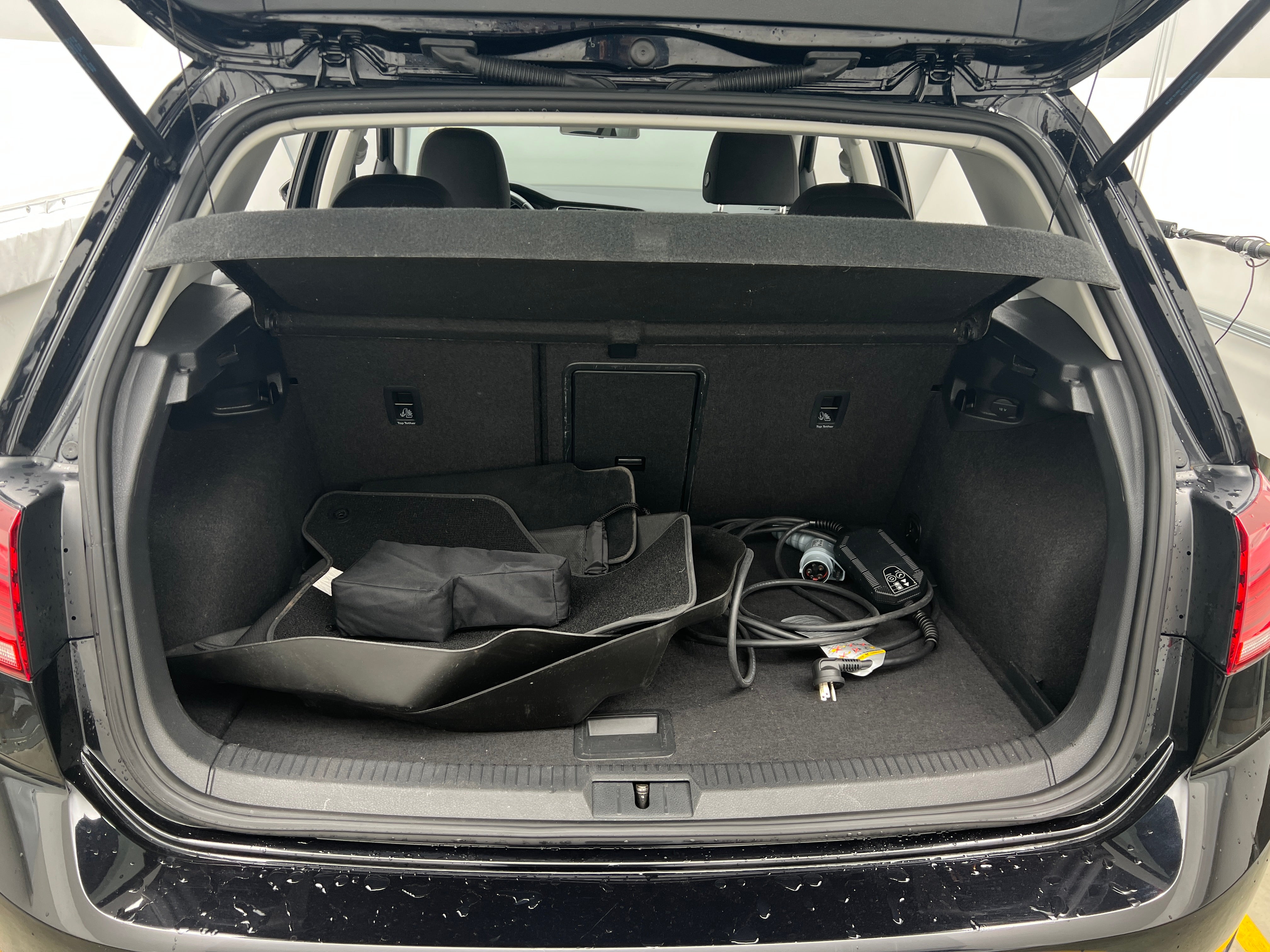 2019 Volkswagen e-Golf SE 7