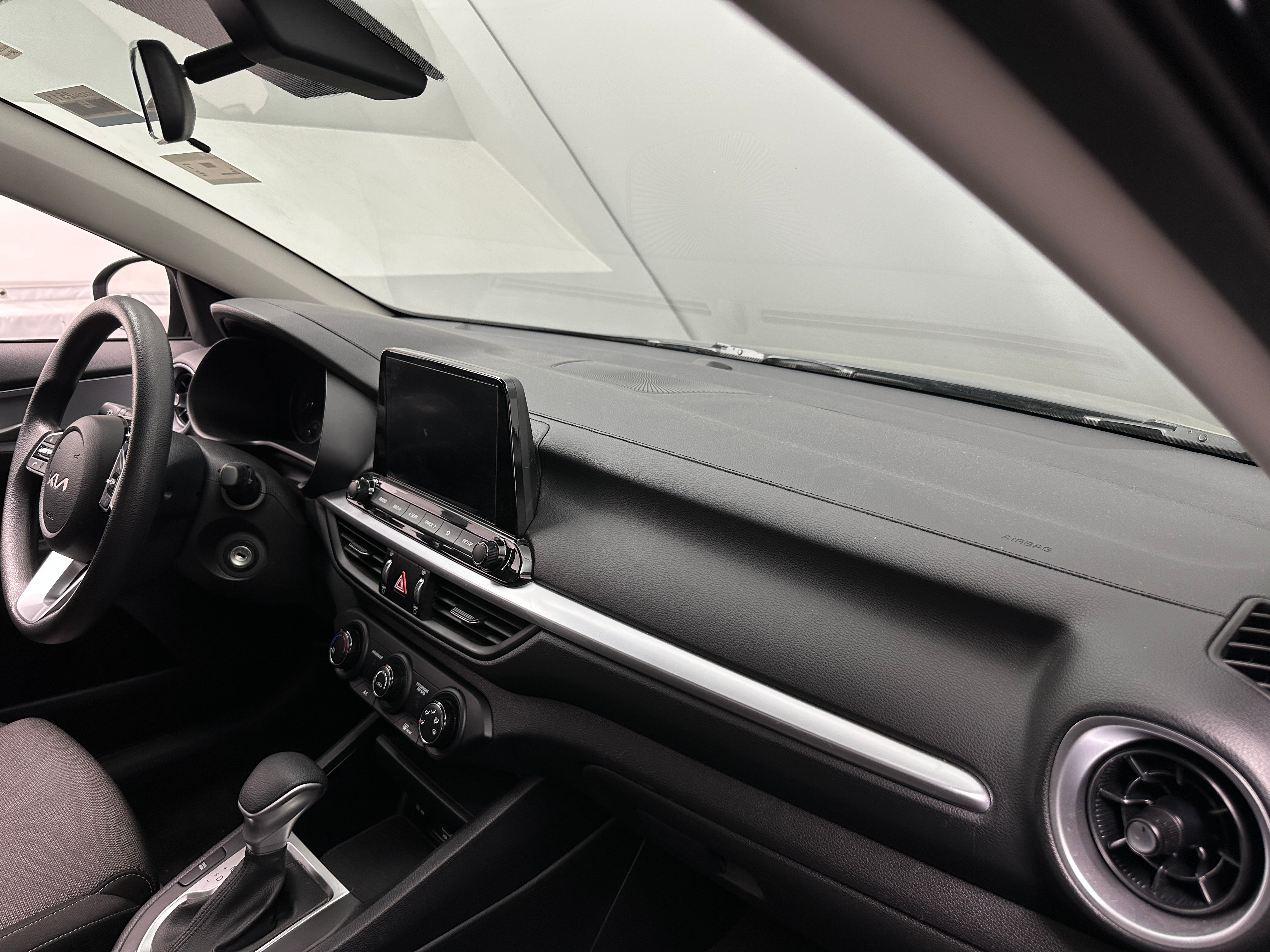 2024 Kia Forte LXS 3