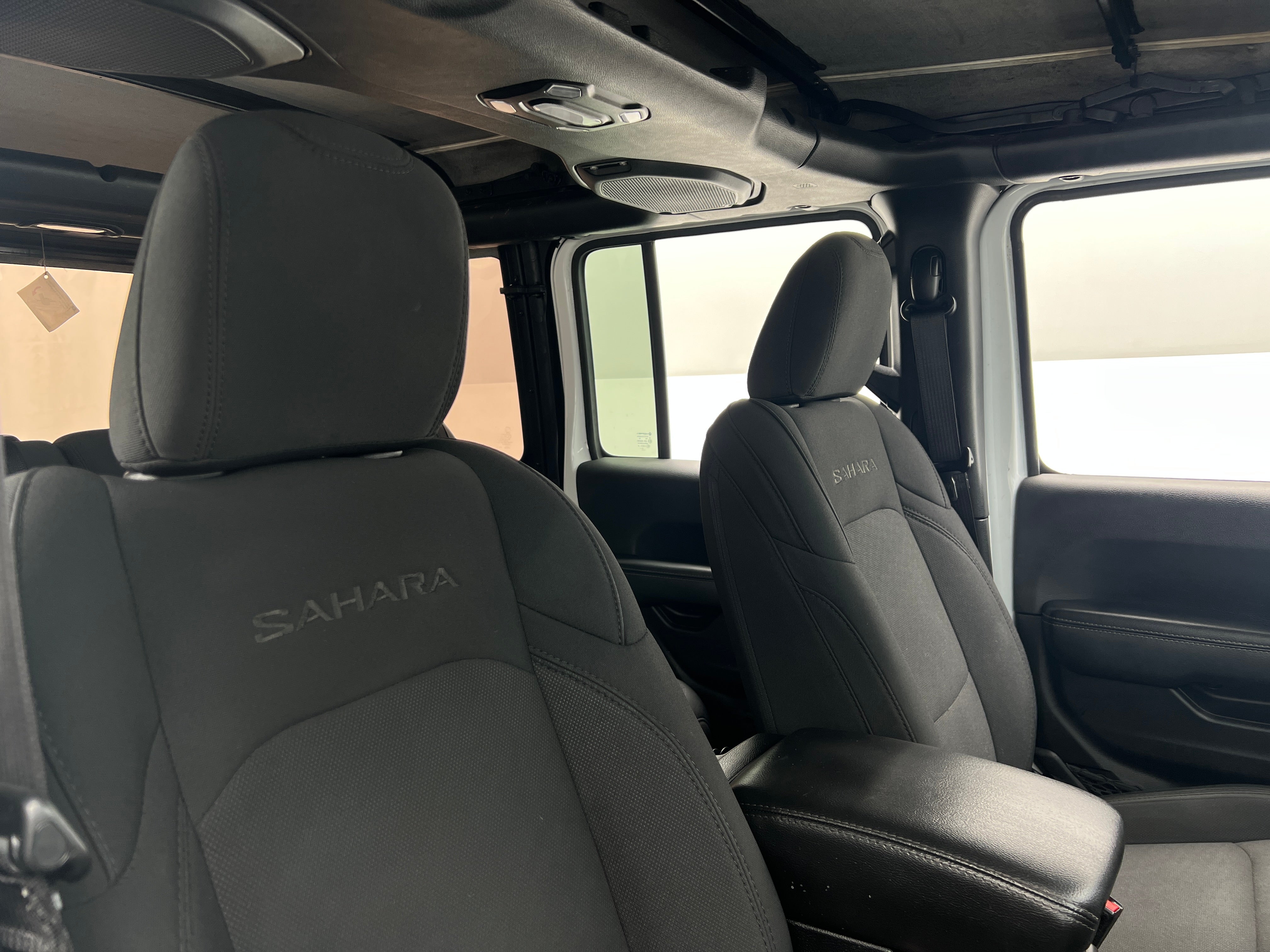 2023 Jeep Wrangler Unlimited Sahara 2