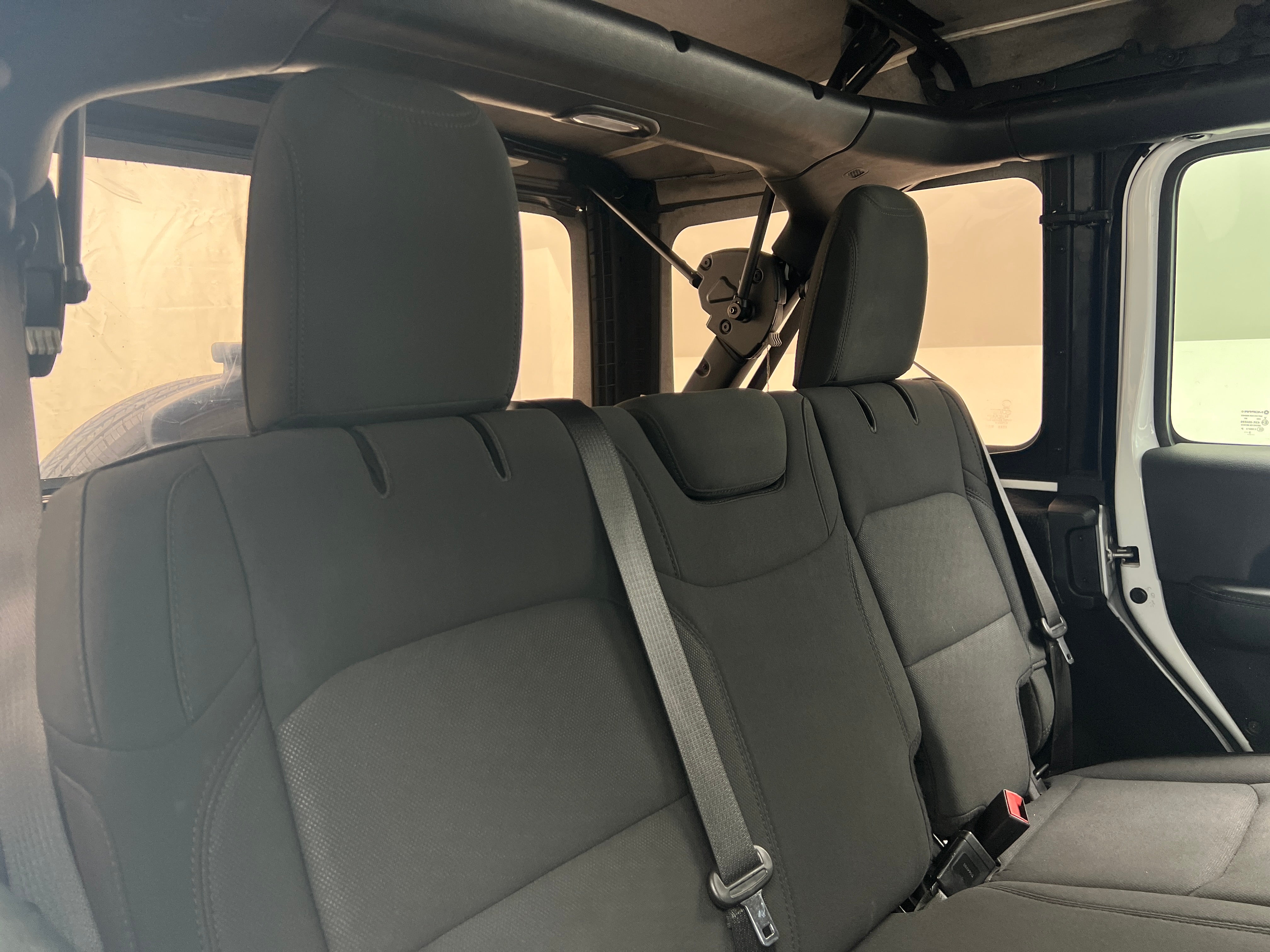 2023 Jeep Wrangler Unlimited Sahara 6
