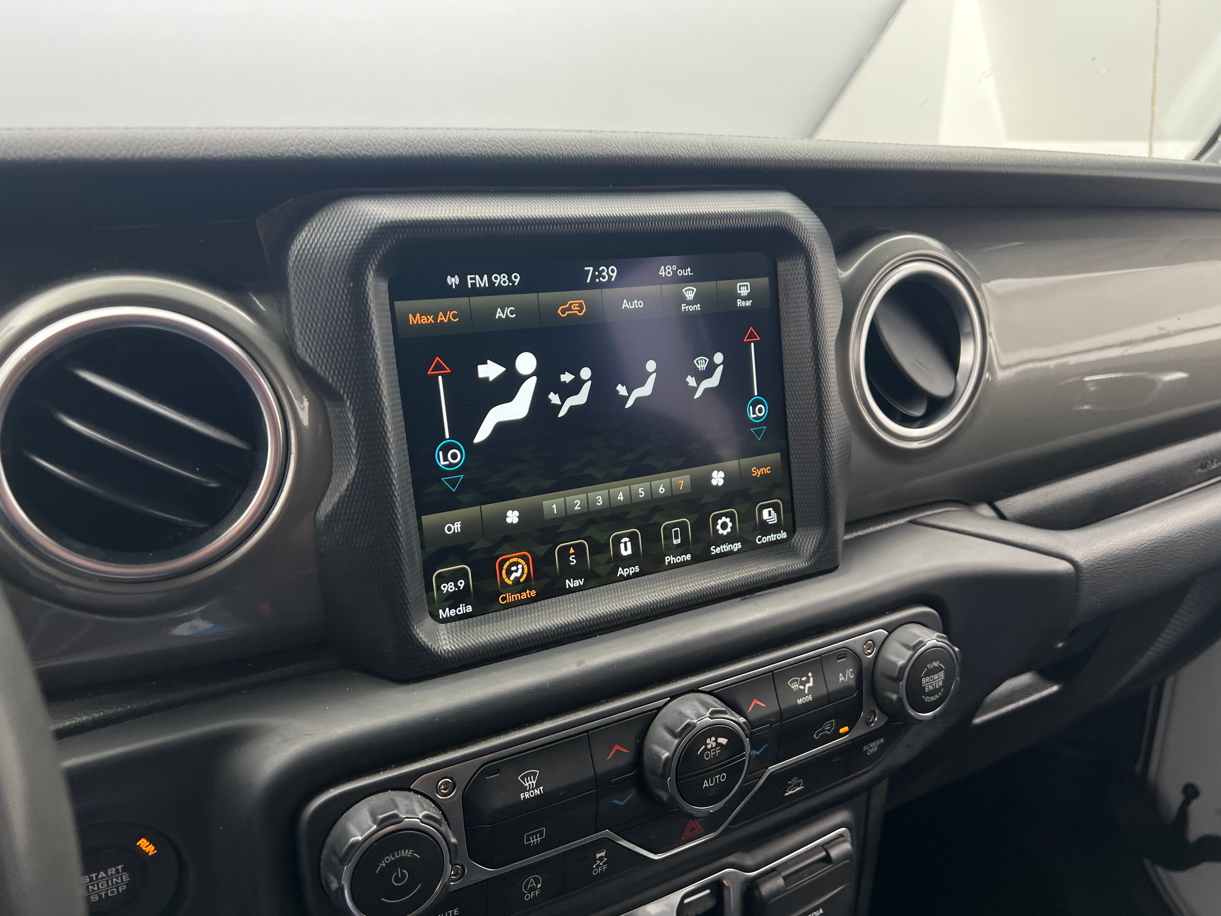 2023 Jeep Wrangler Unlimited Sahara 4