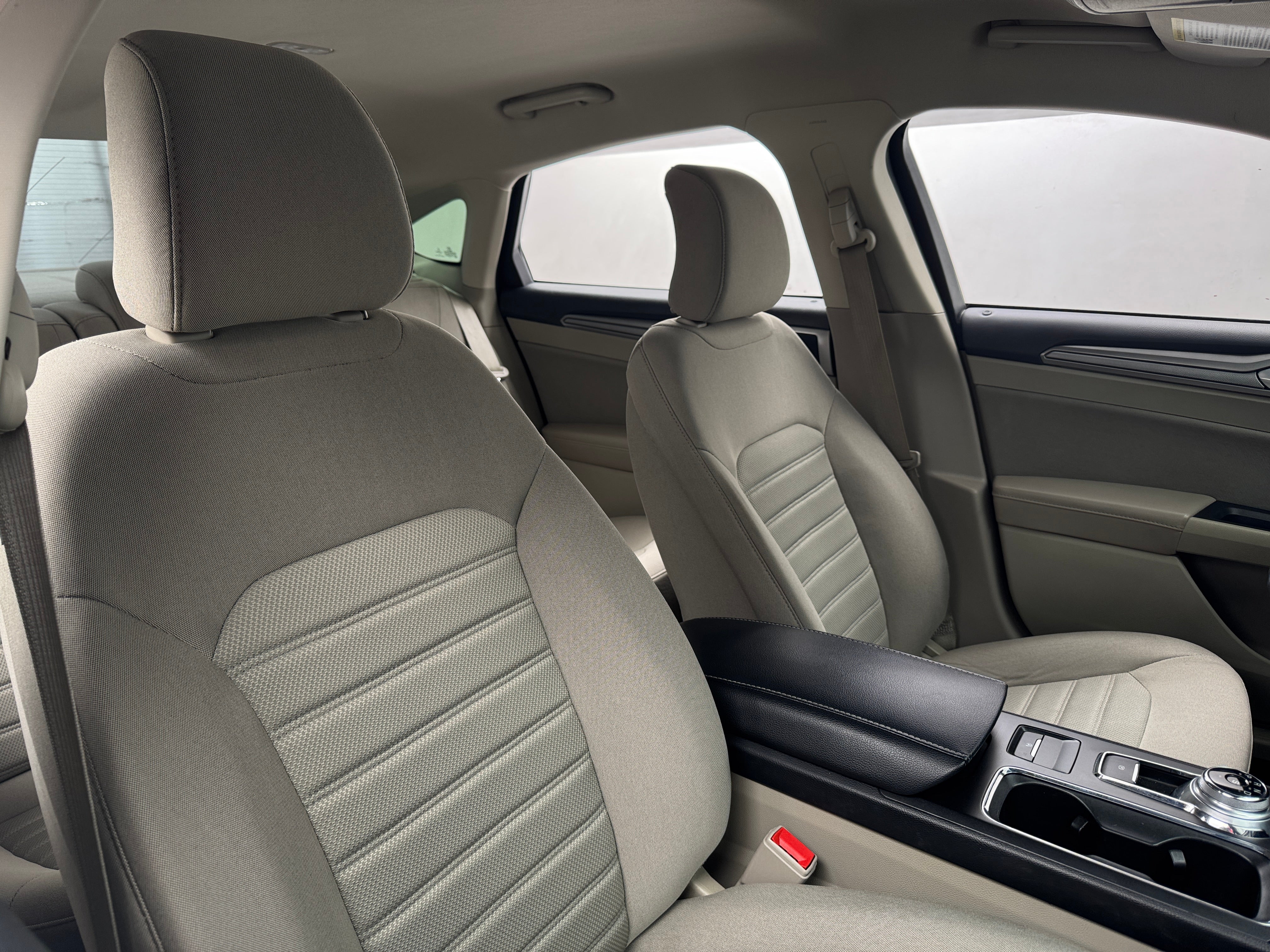 2019 Ford Fusion SE 2