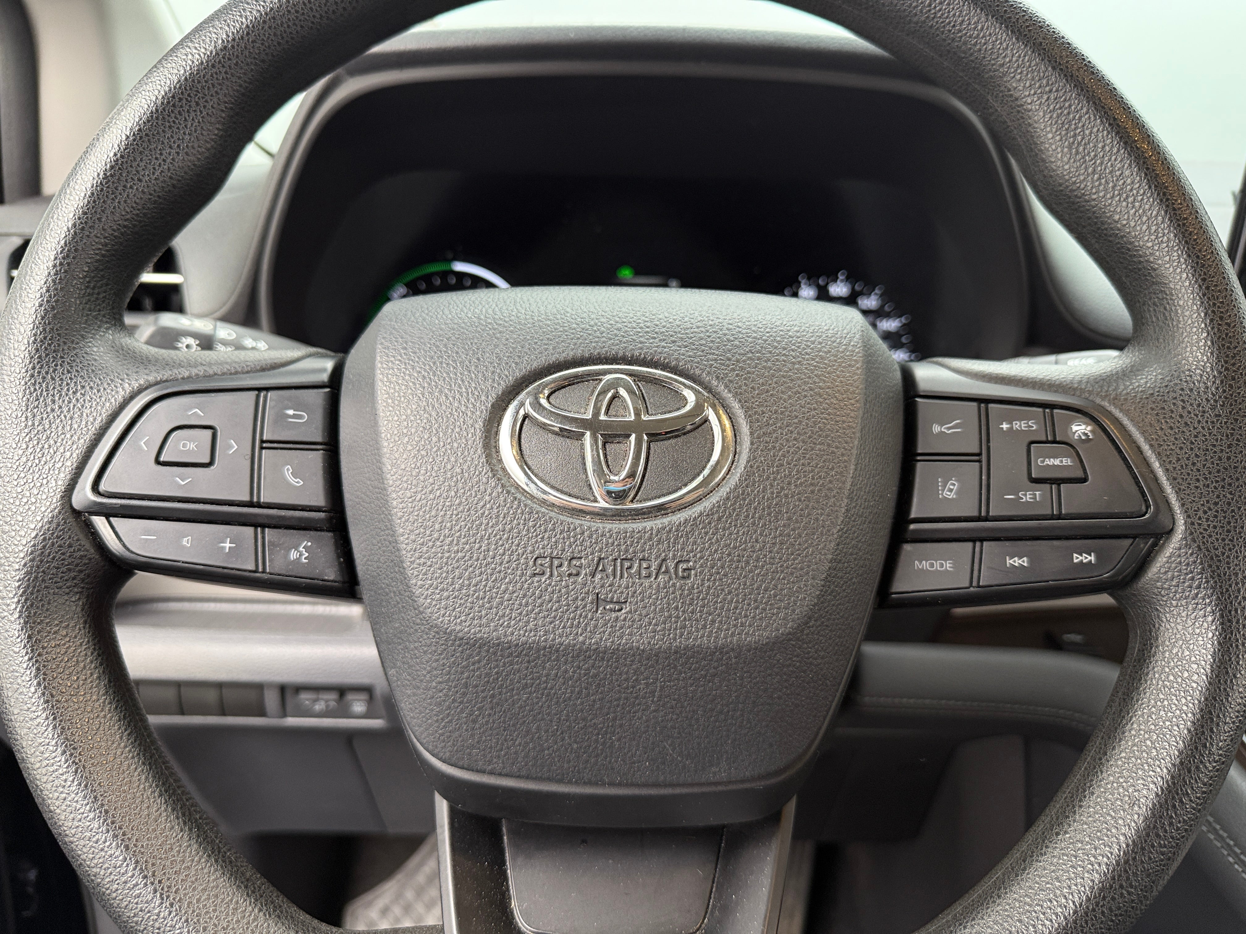 2022 Toyota Sienna LE 5