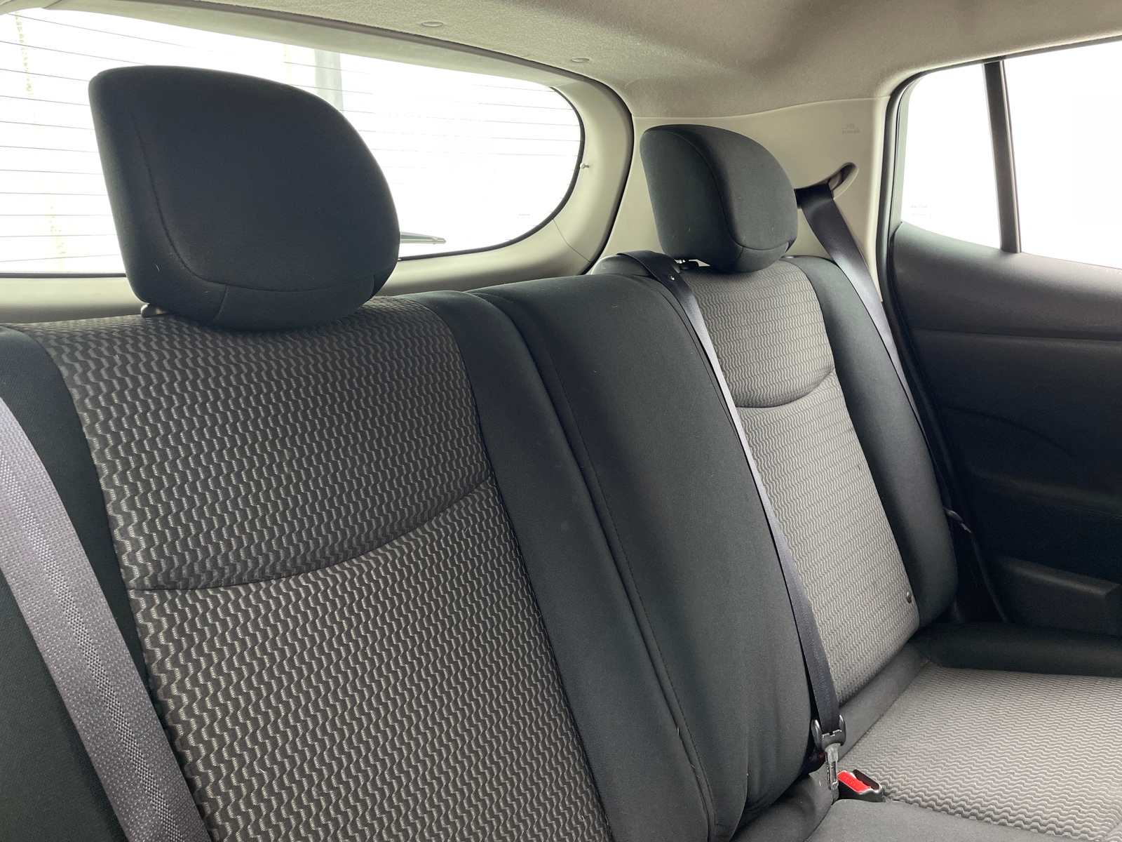 Thumbnail: 2015 Nissan Leaf - 6