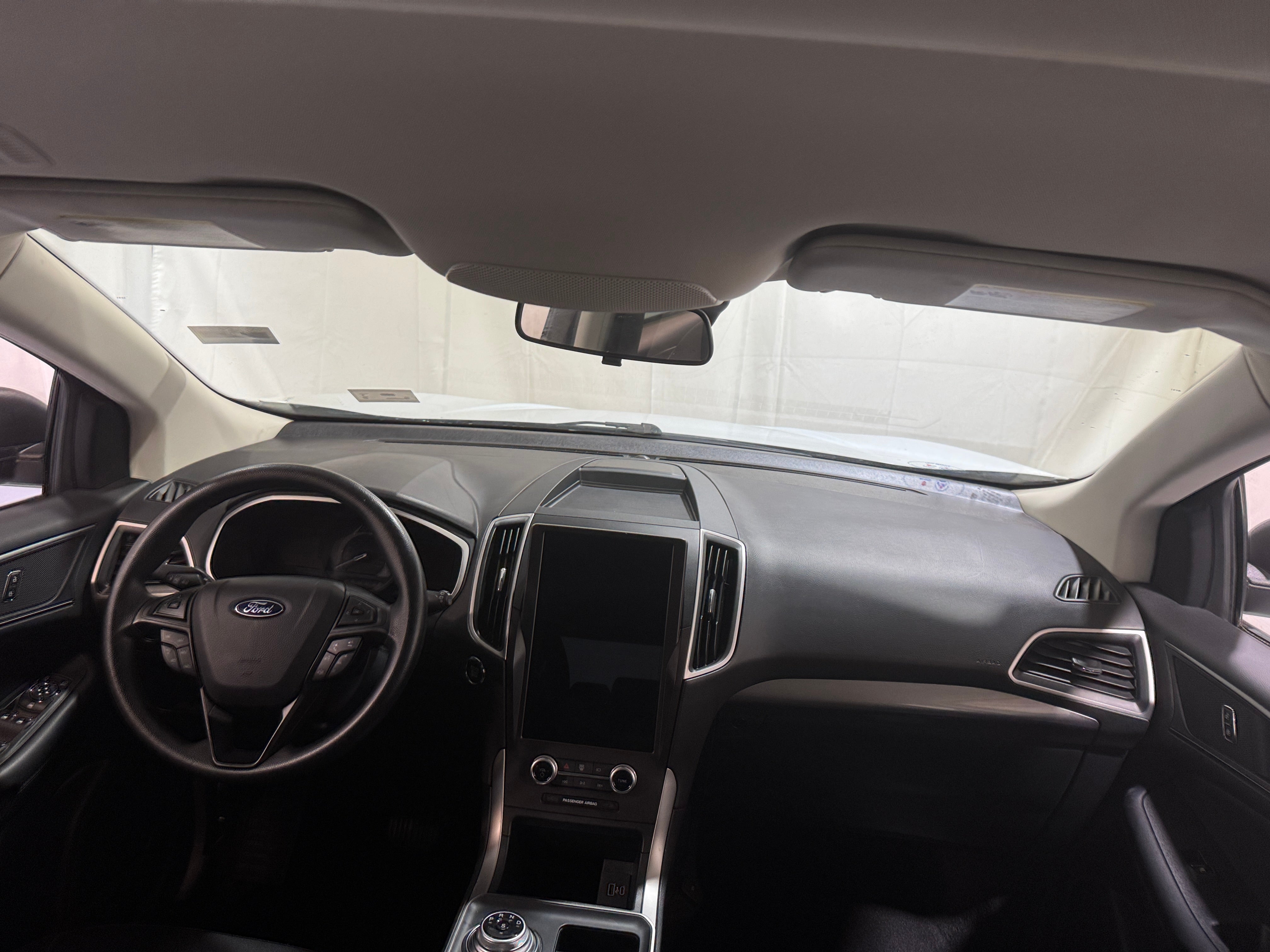2021 Ford Edge SE 3