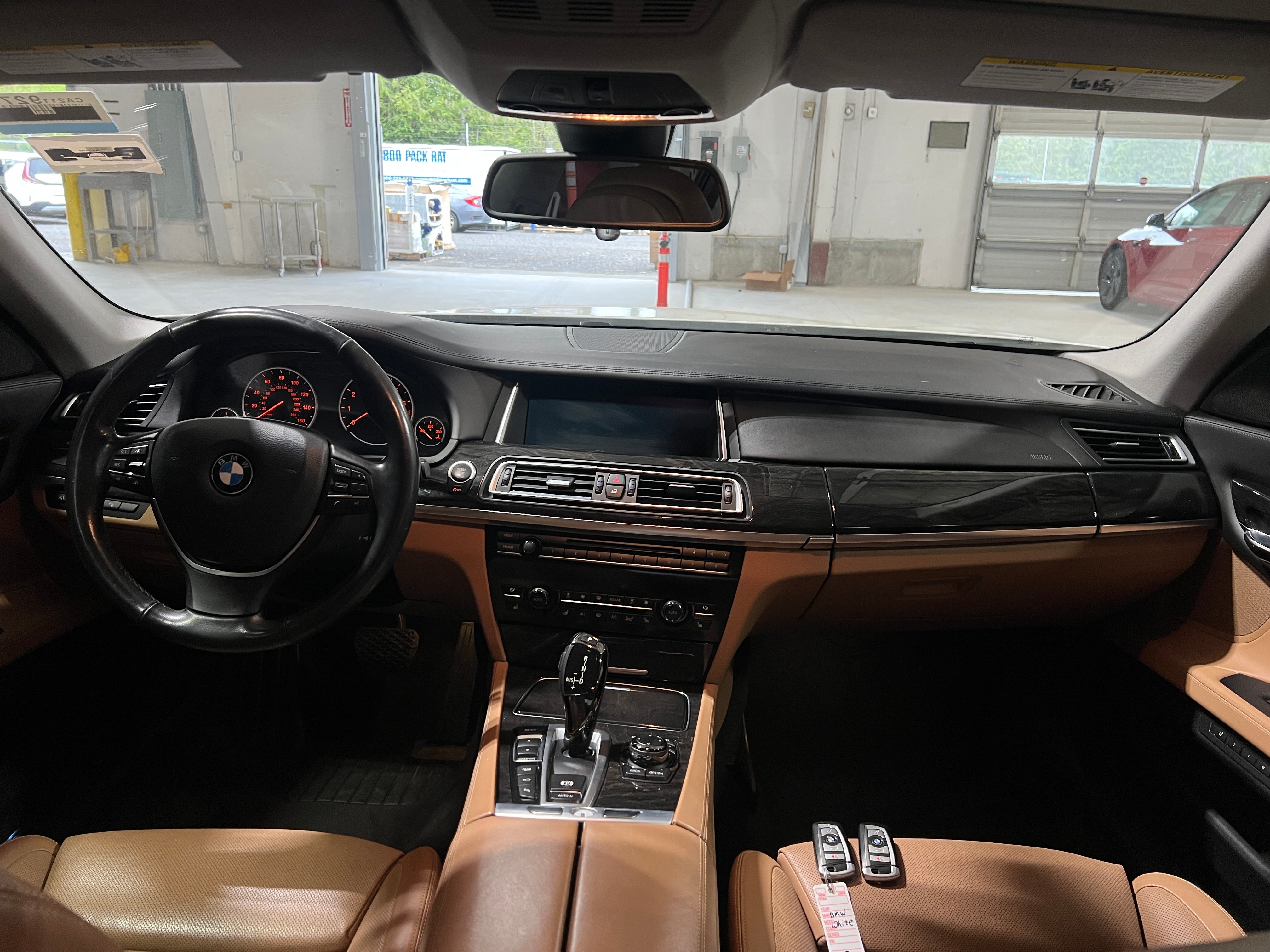 2013 BMW 7 Series 750i xDrive 2