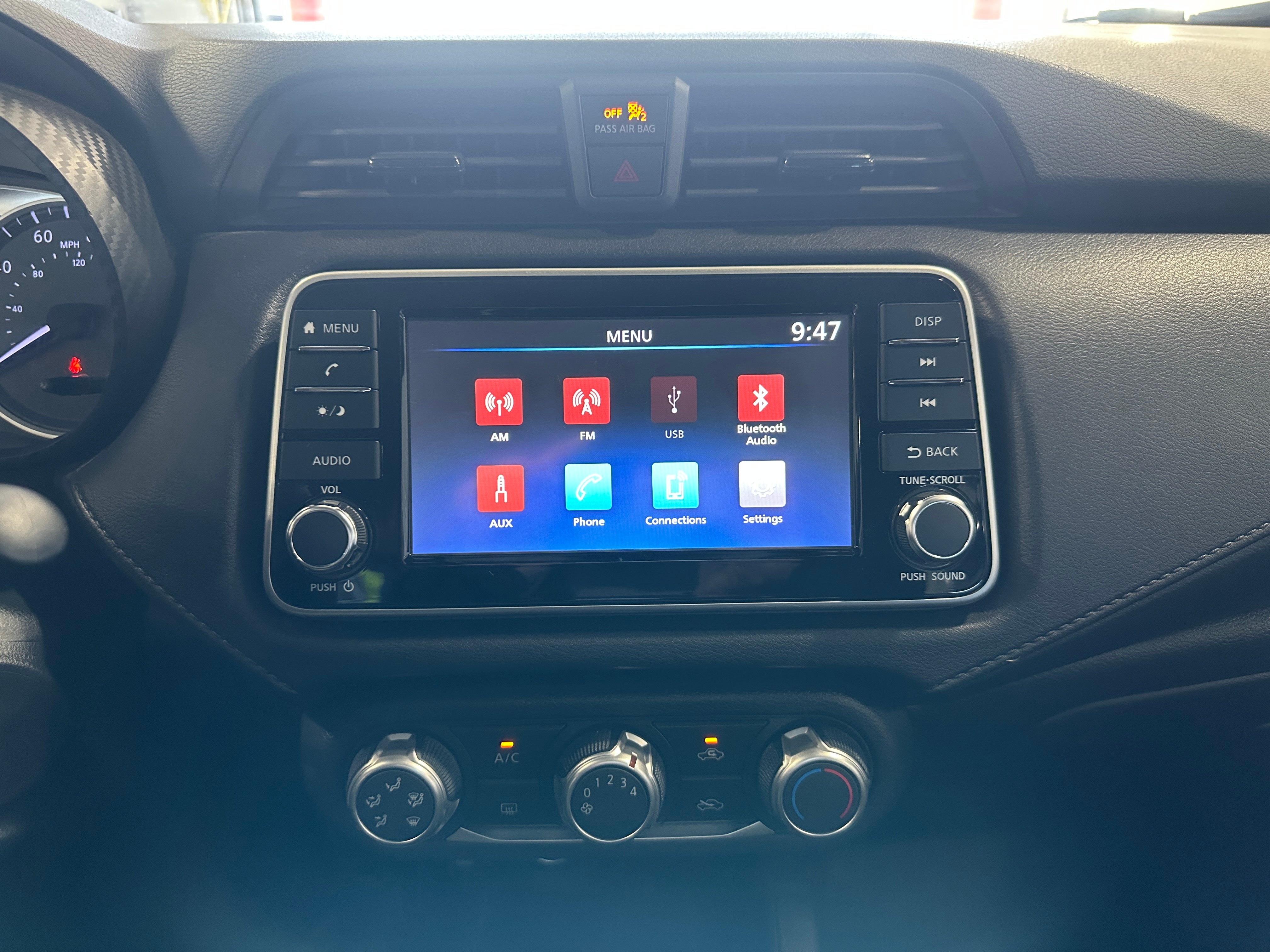 2021 Nissan Versa S 4
