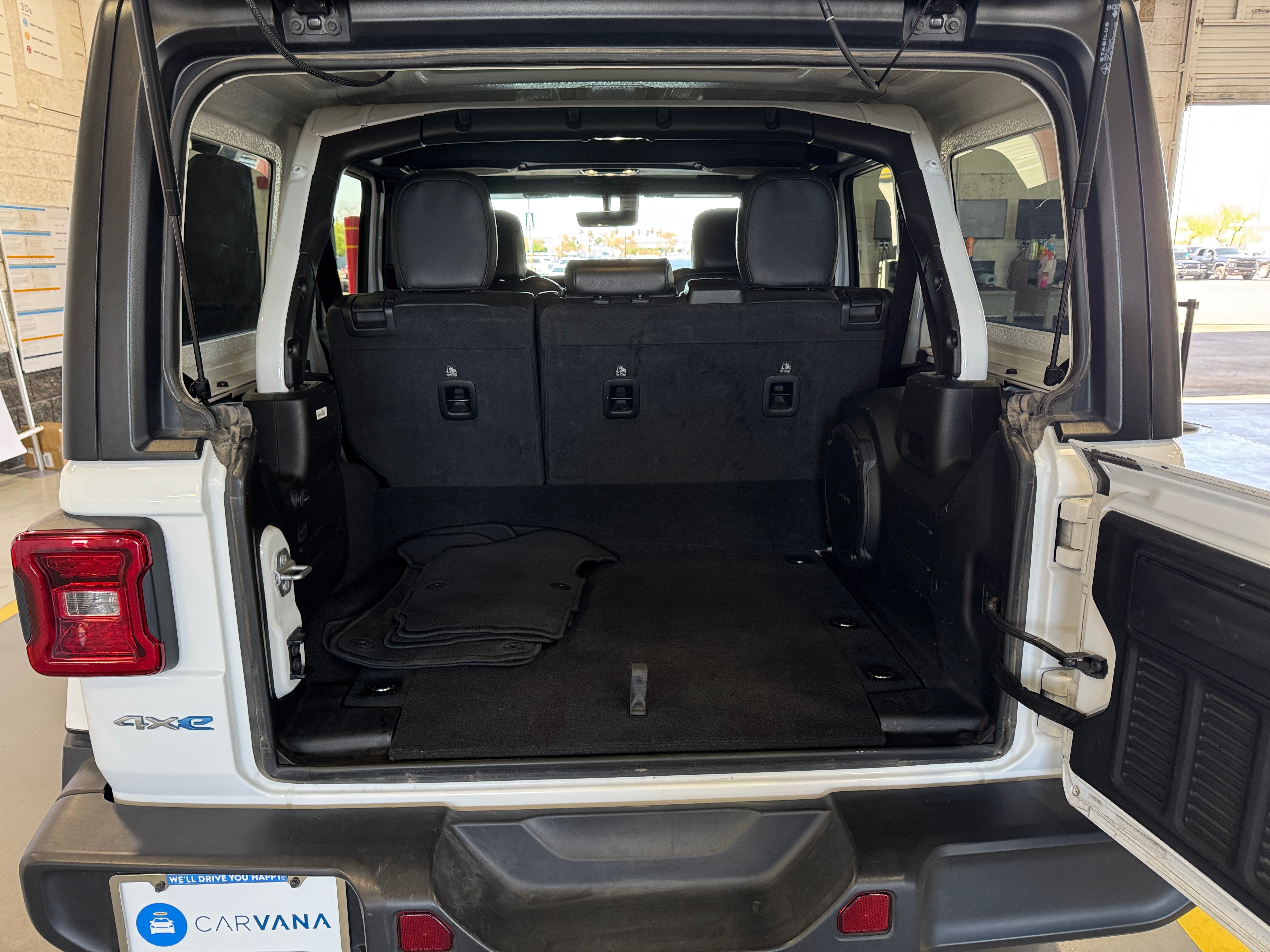 2023 Jeep Wrangler Sahara 4xe 6