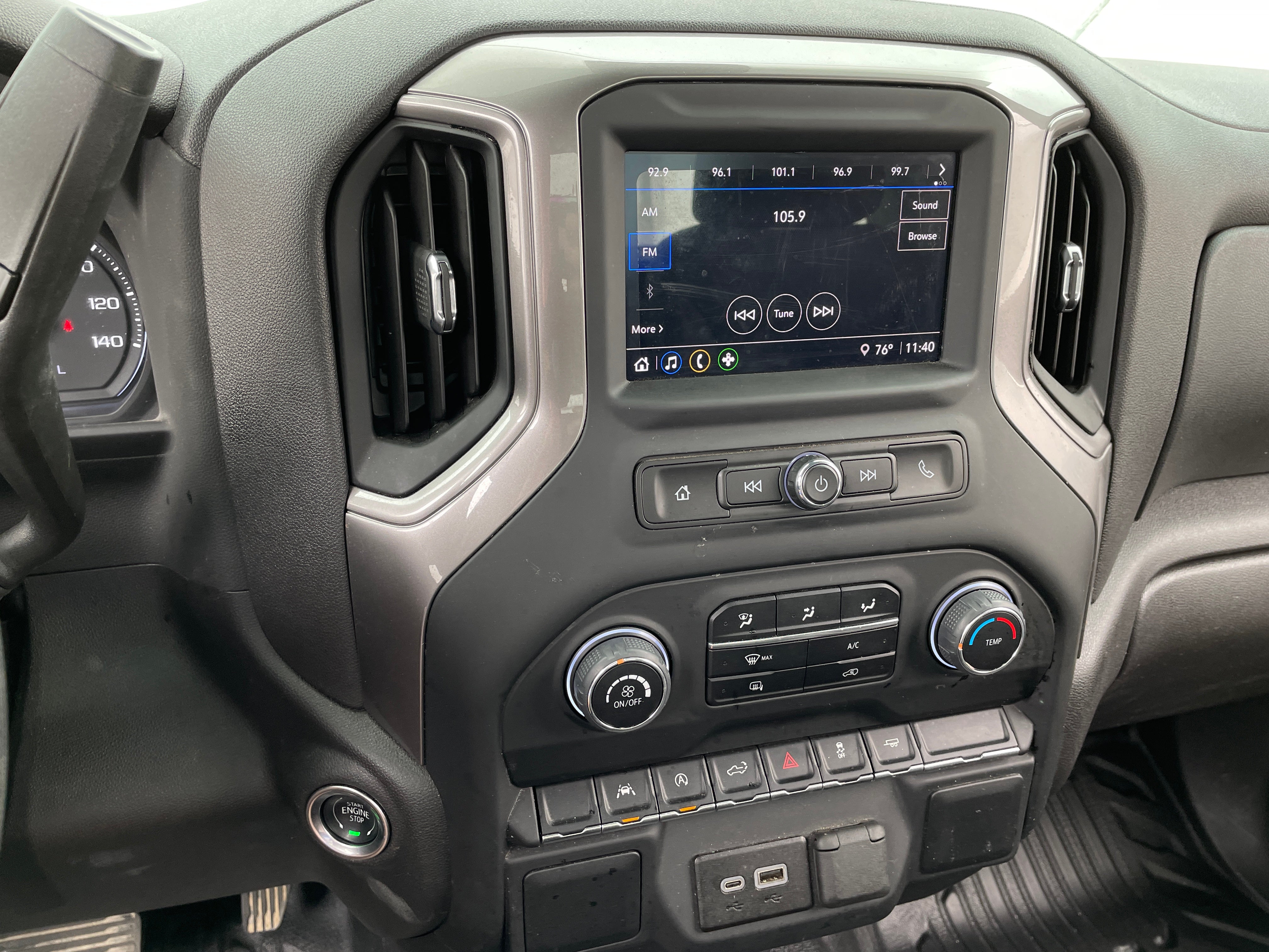 2024 Chevrolet Silverado 1500 Work Truck 3