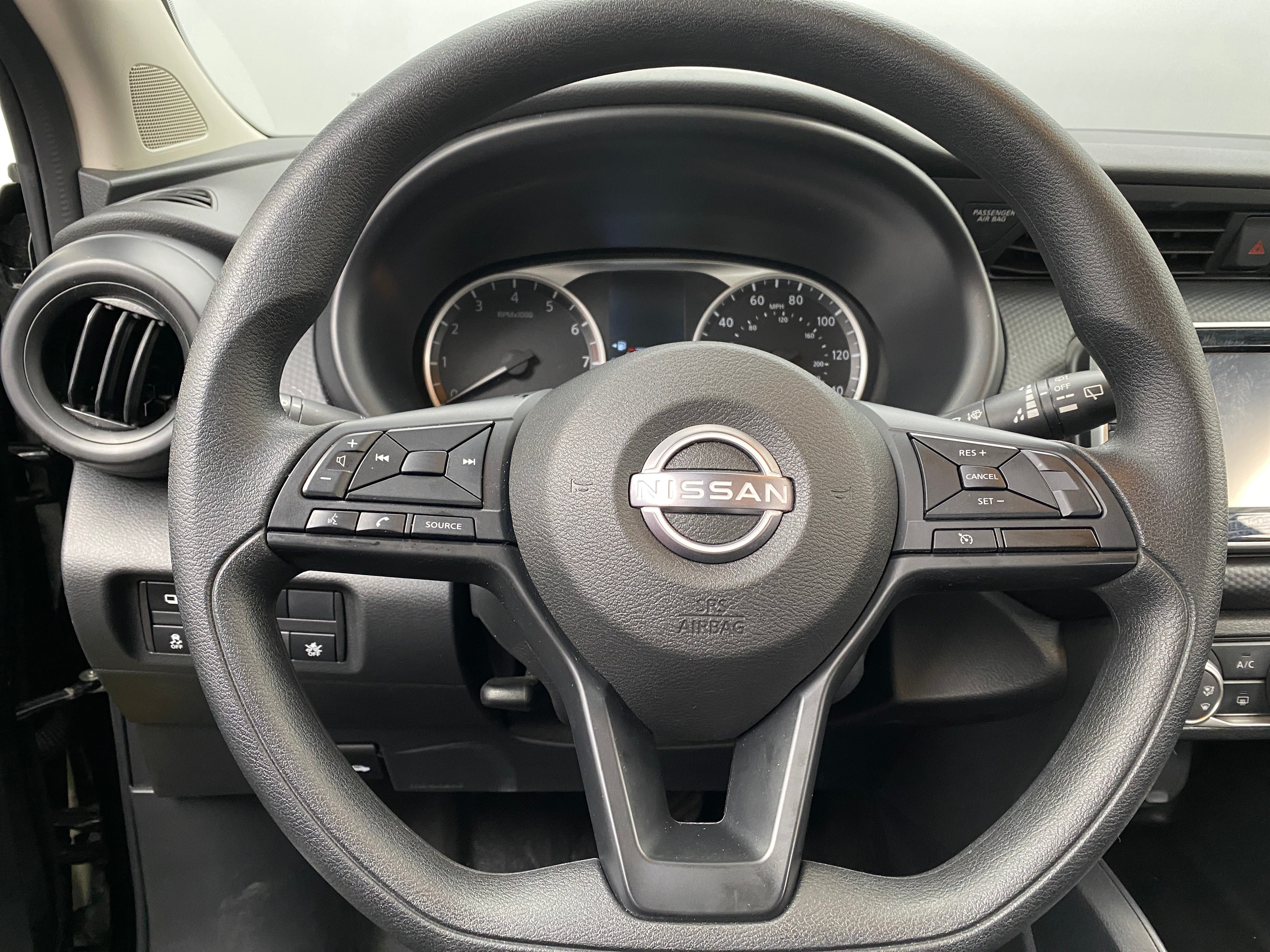2024 Nissan Kicks S 5