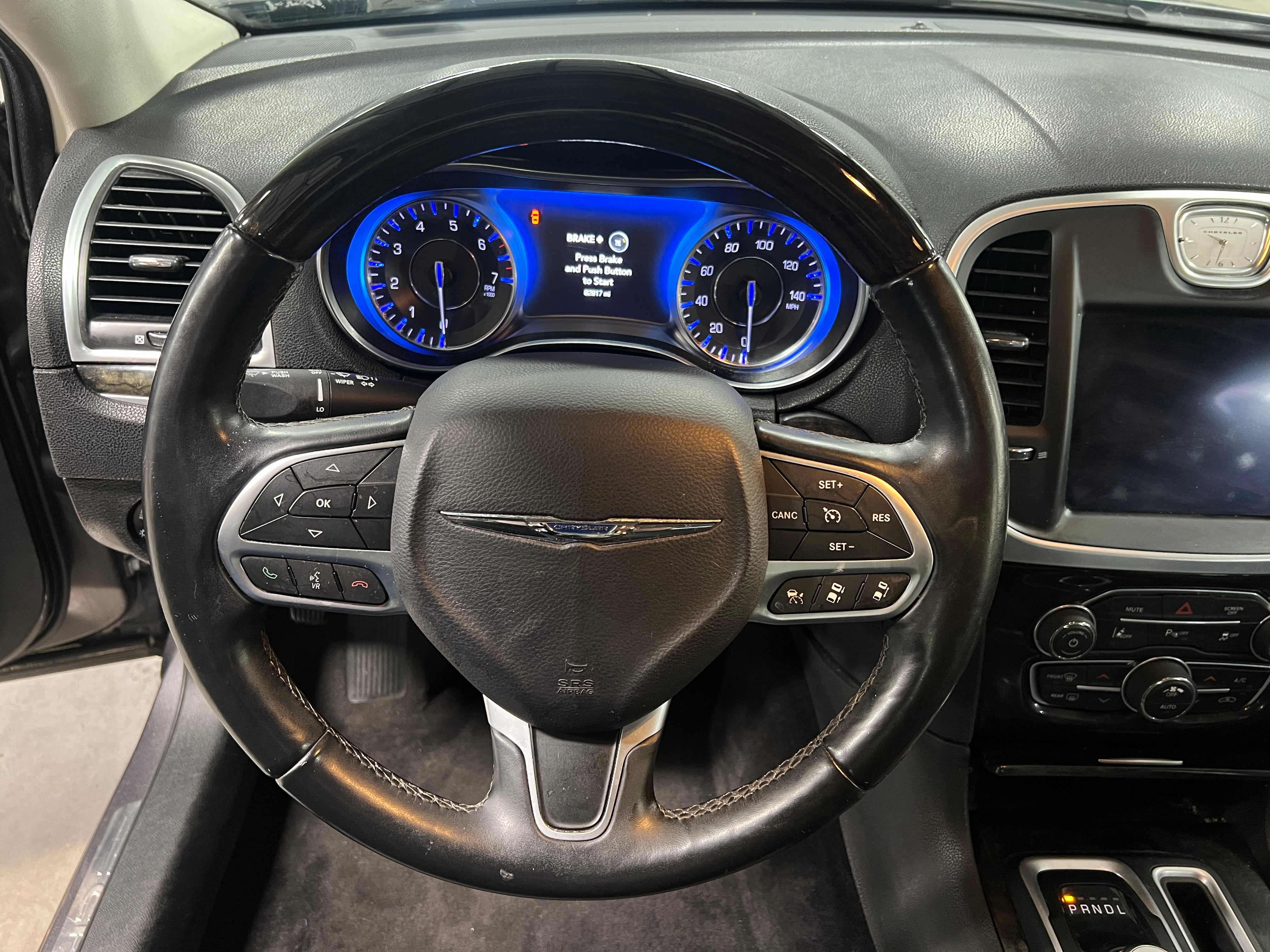 2017 Chrysler 300 C 4