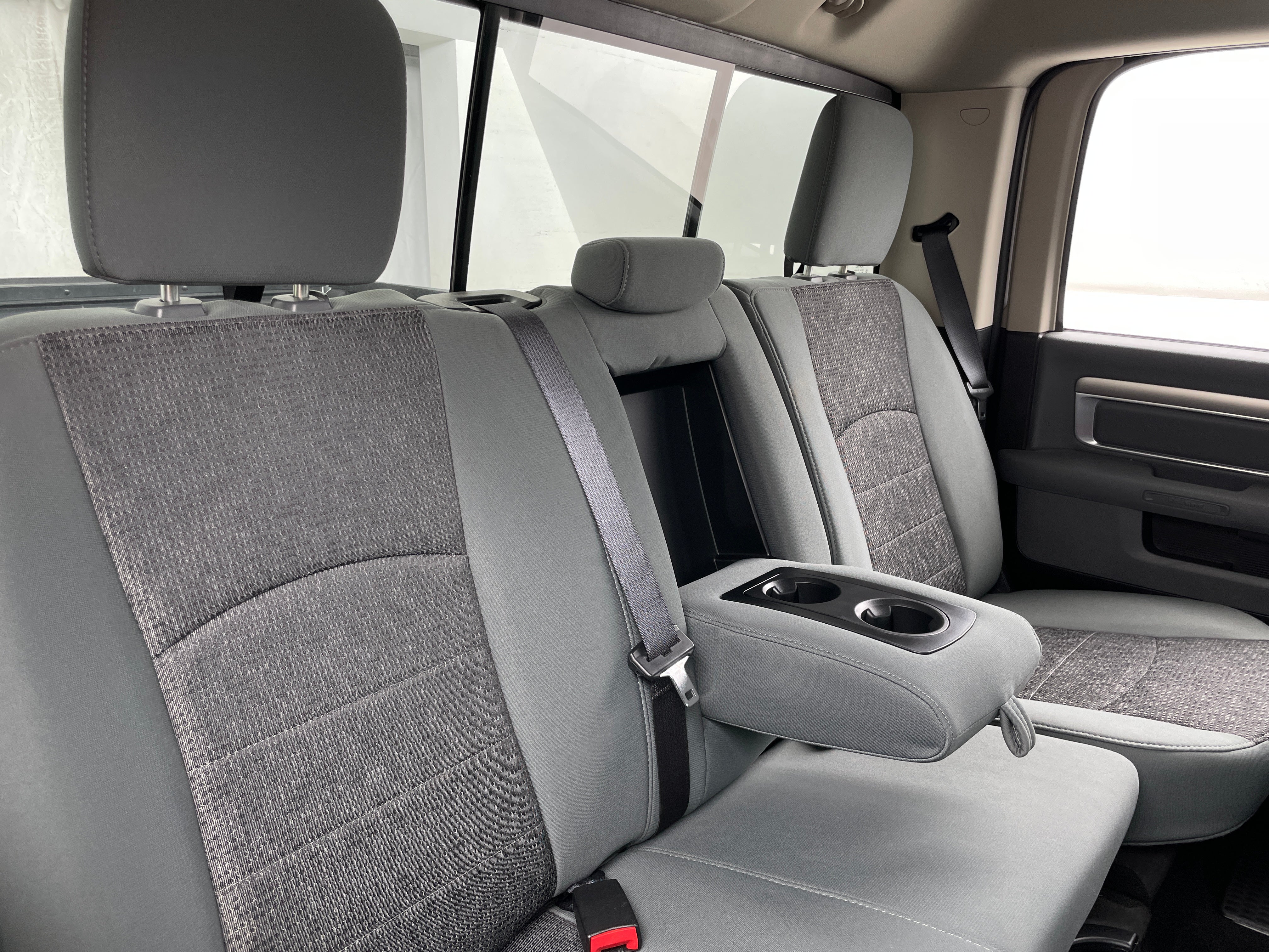 2016 RAM 1500 SLT 6