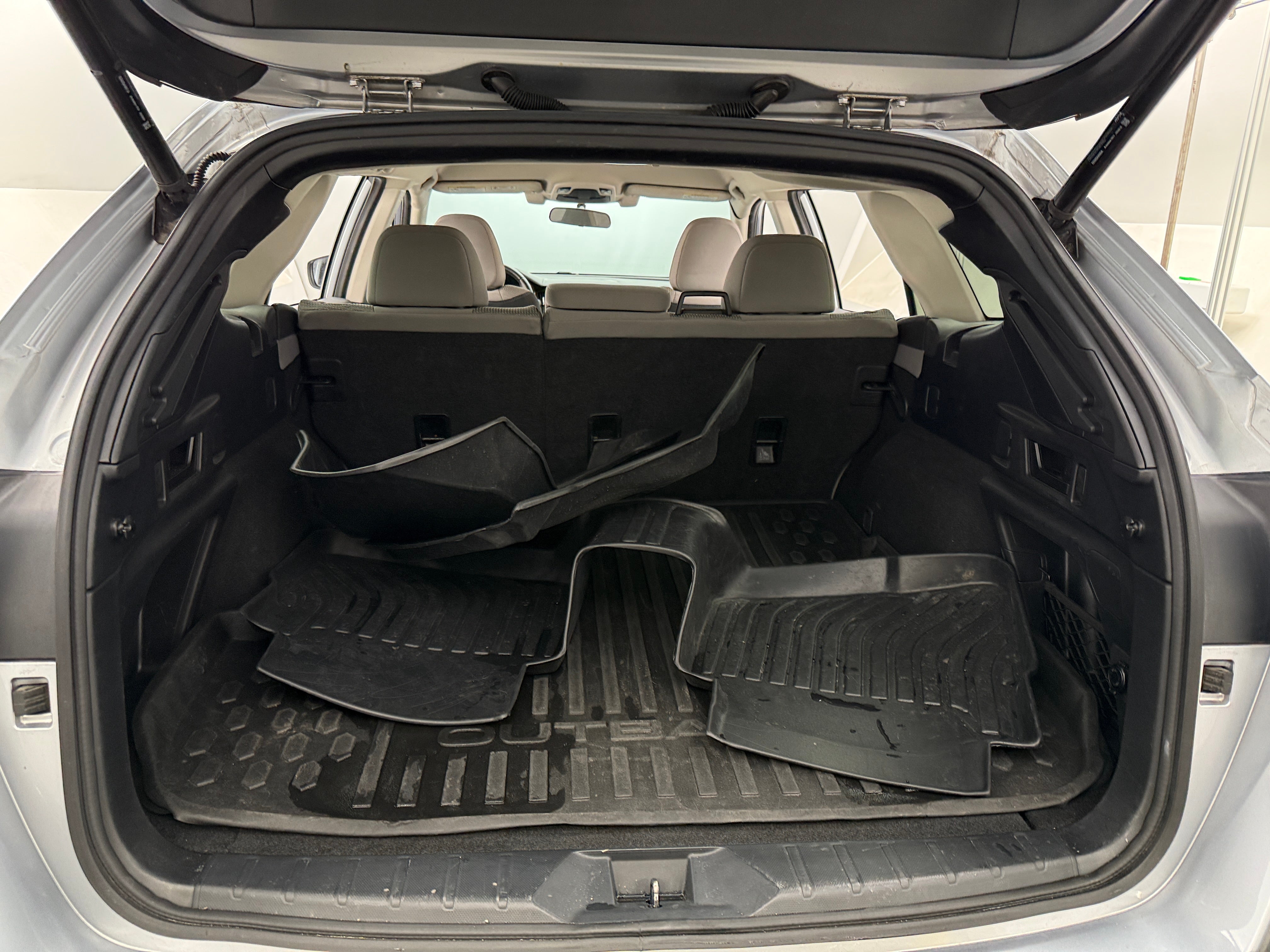 2020 Subaru Outback Premium 7