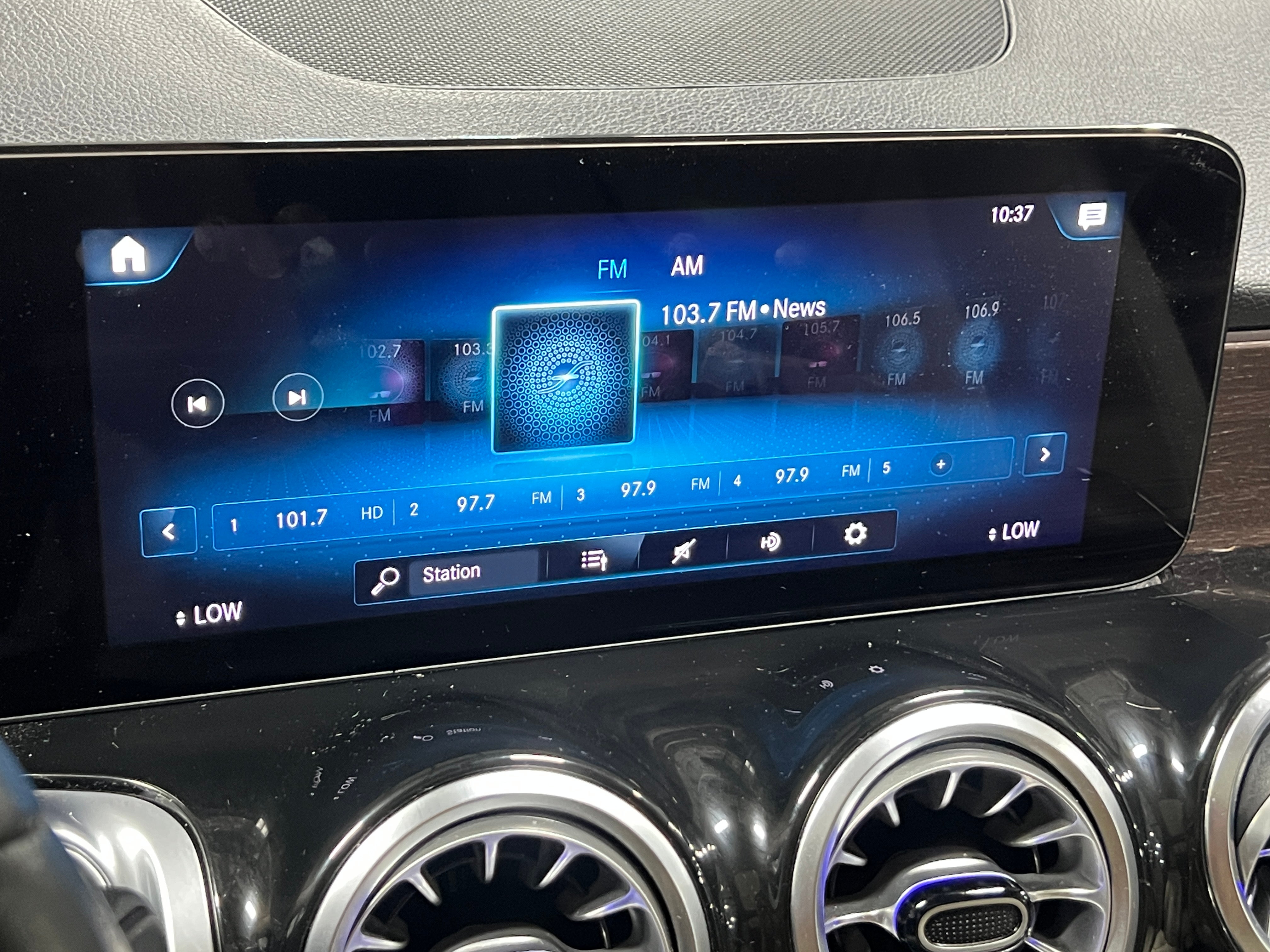 2022 Mercedes-Benz GLB 250 3