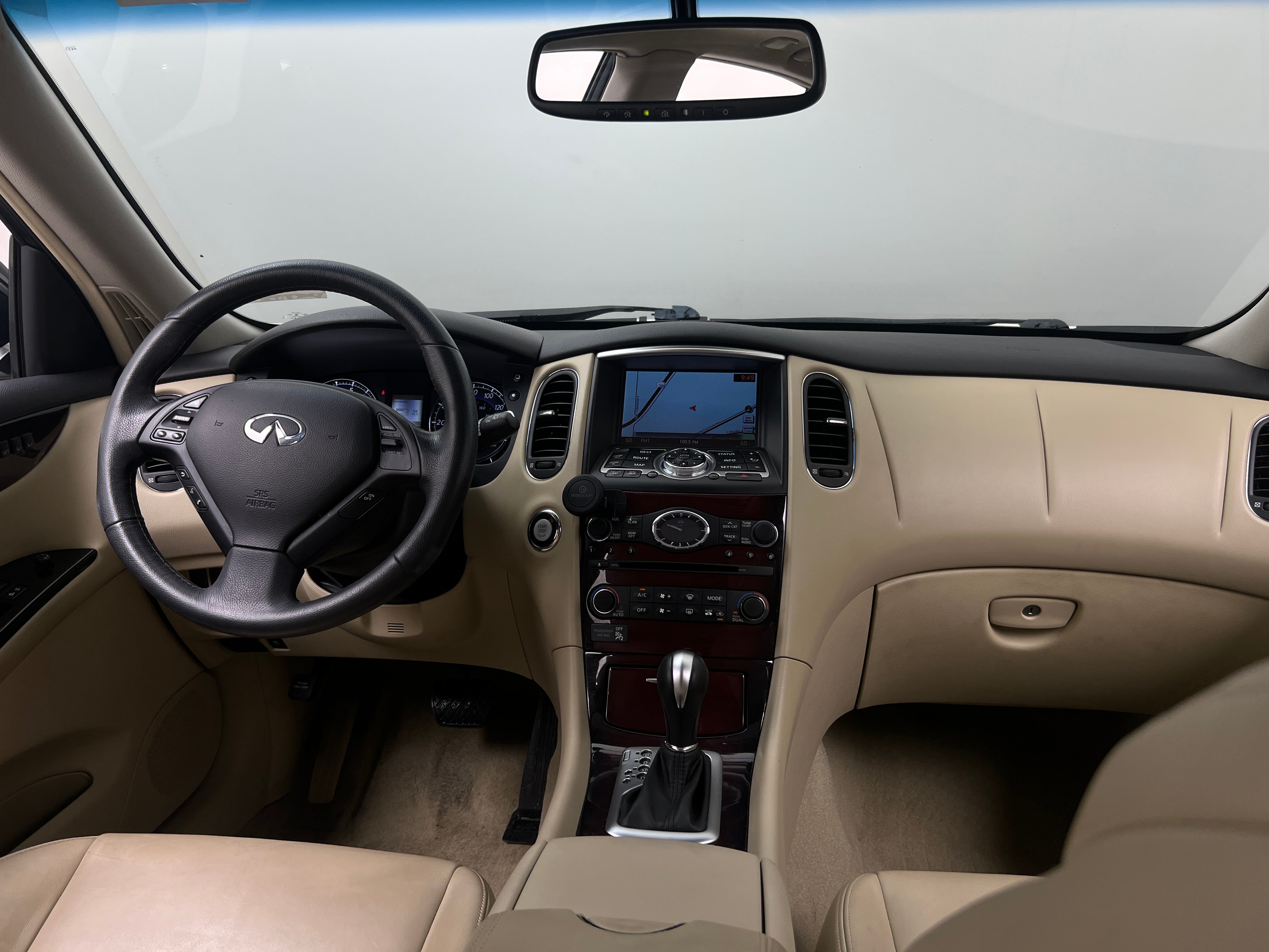 2017 INFINITI QX50 Base 2