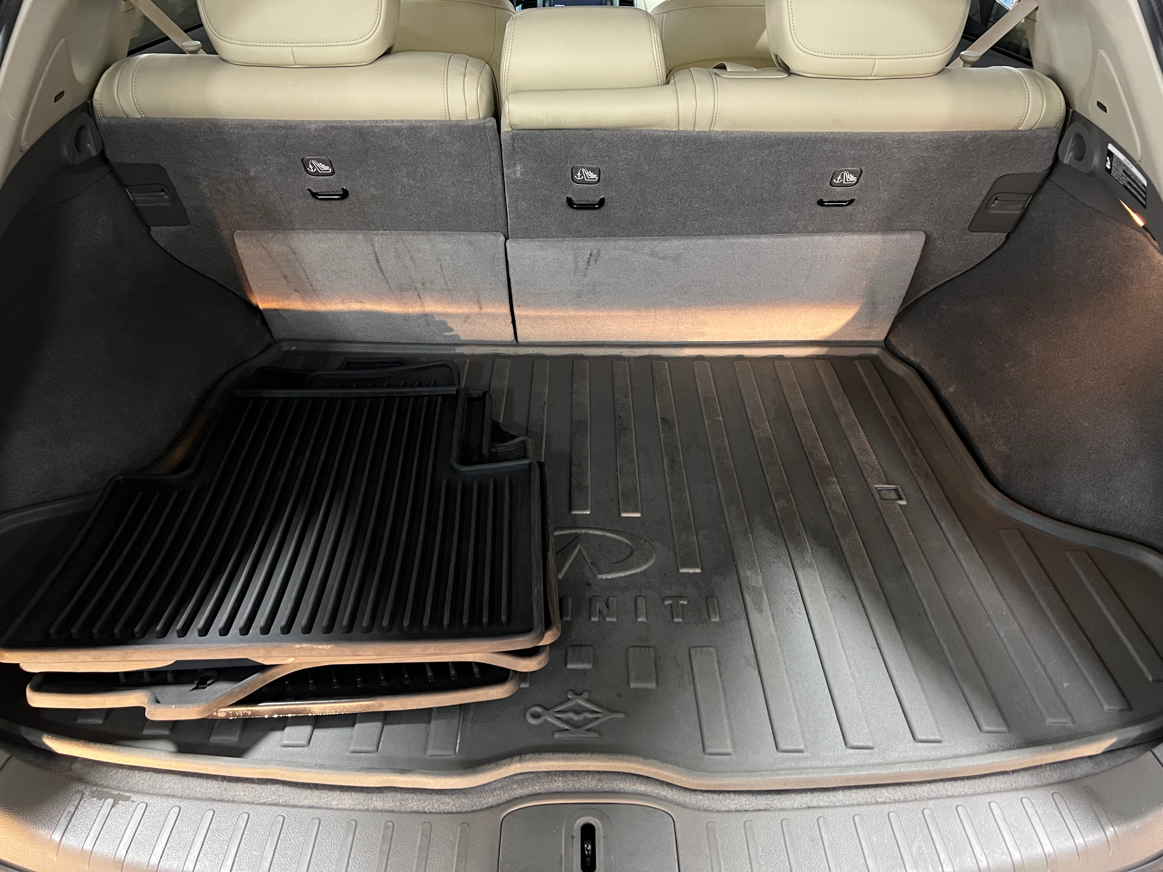 2017 INFINITI QX50 Base 6