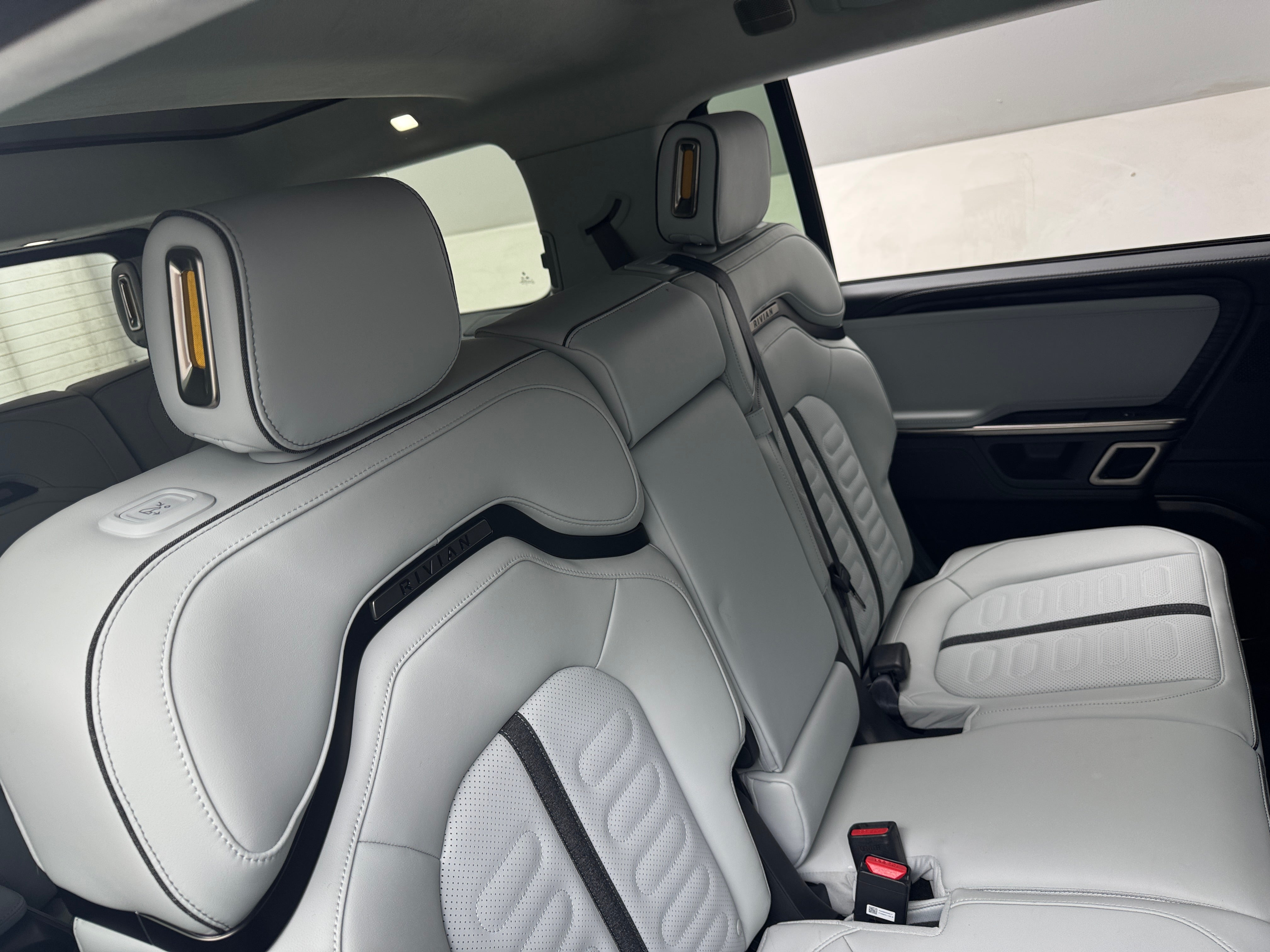 2024 Rivian R1S Adventure 5