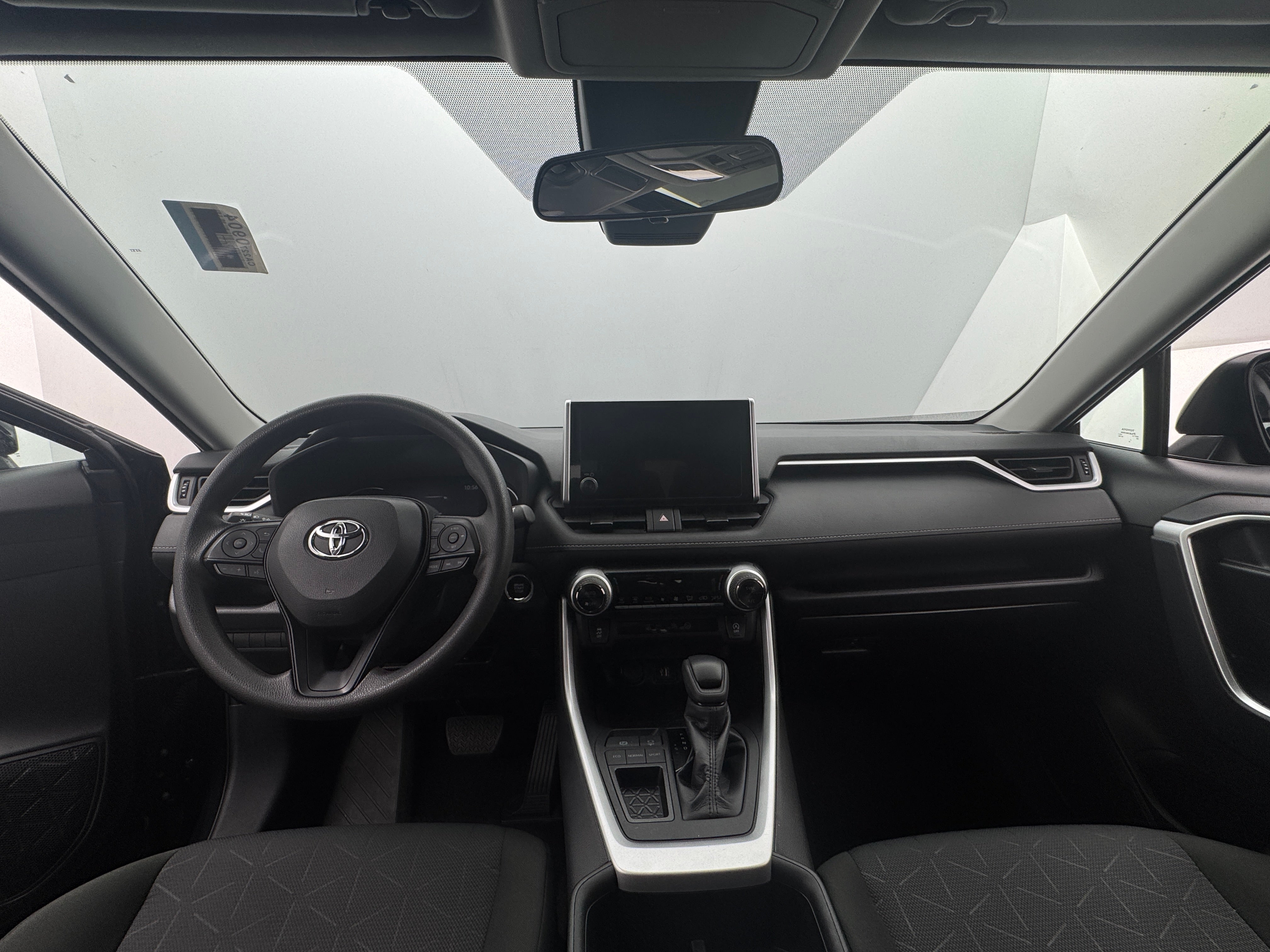 2024 Toyota RAV4 XLE 3