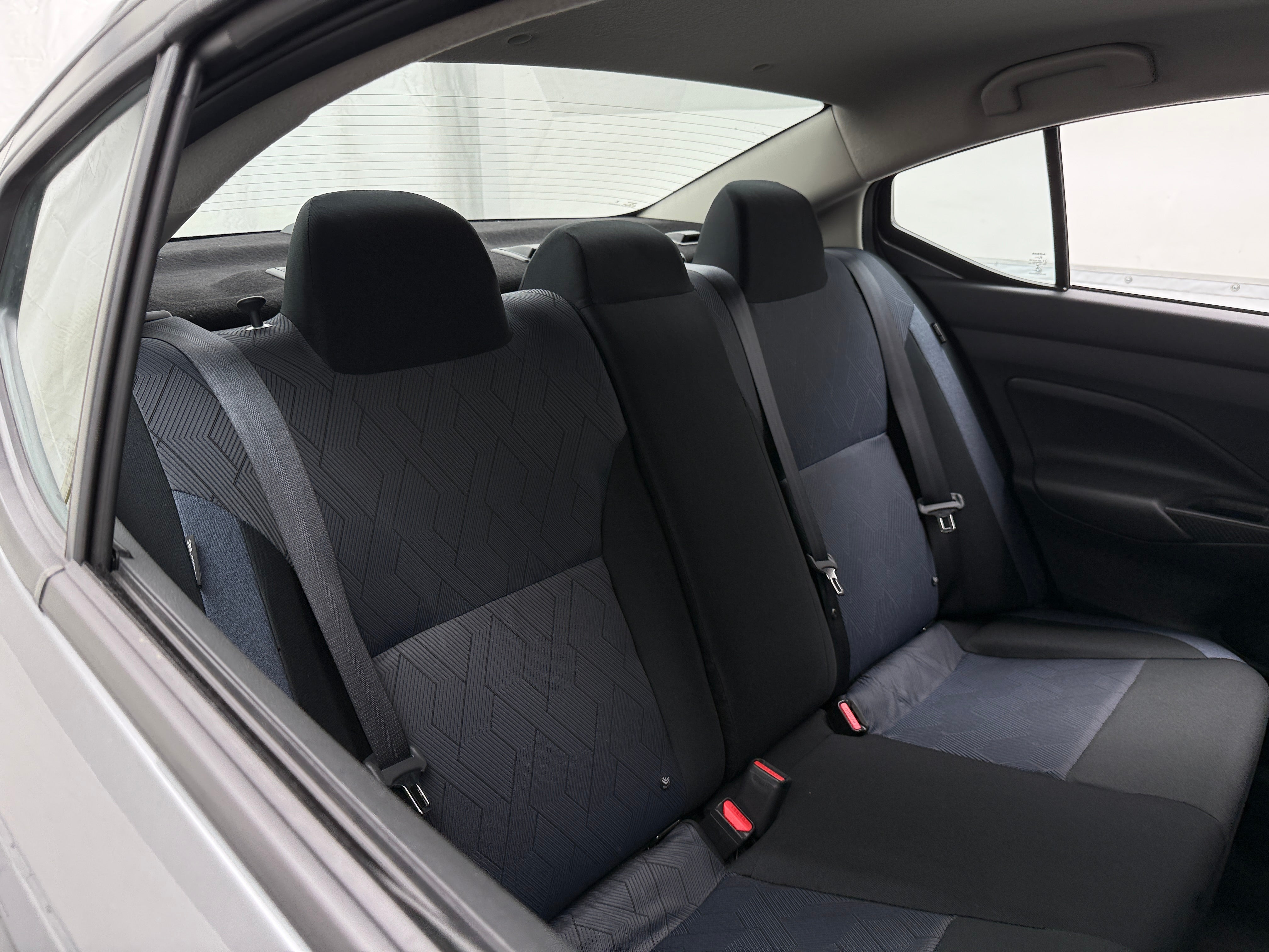2025 Nissan Versa SV 6