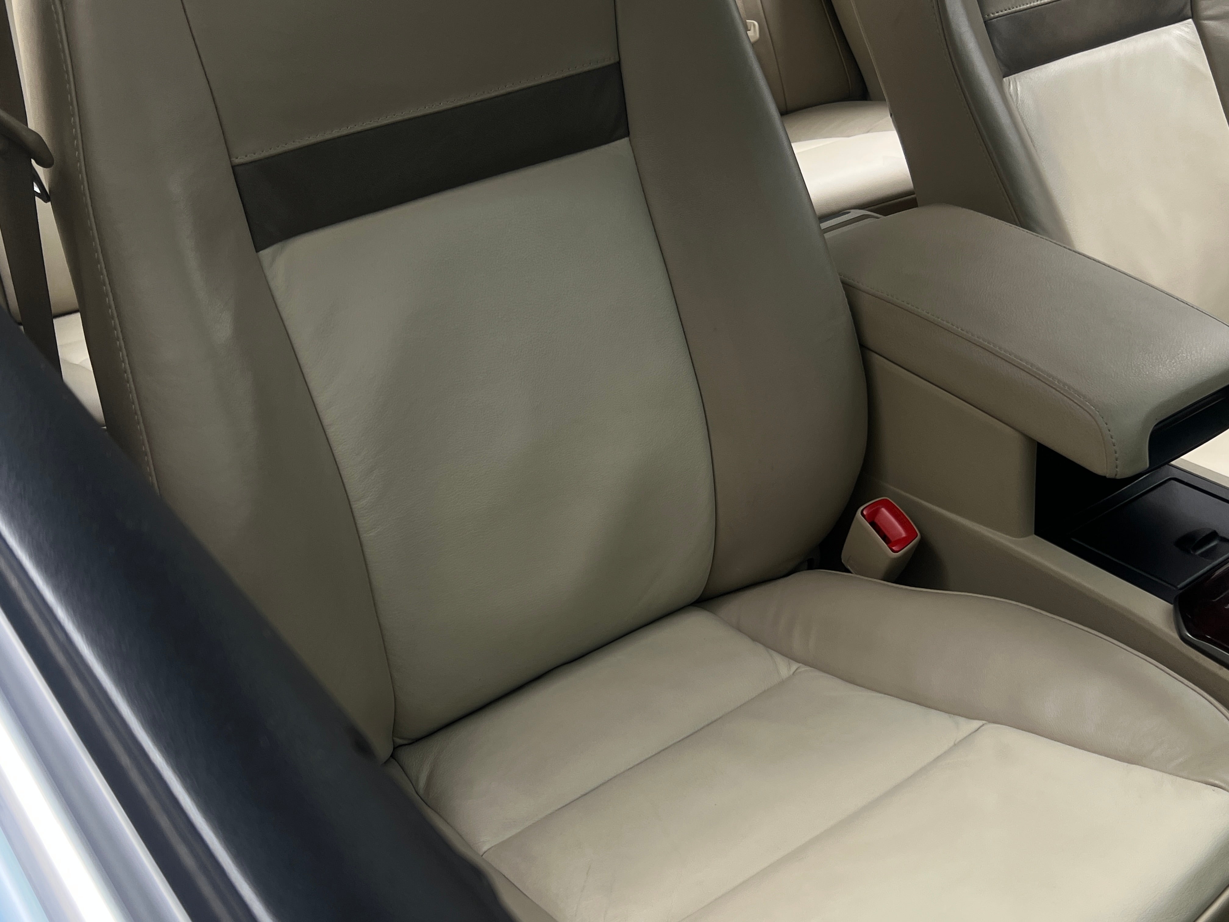 2012 Toyota Camry XLE 2