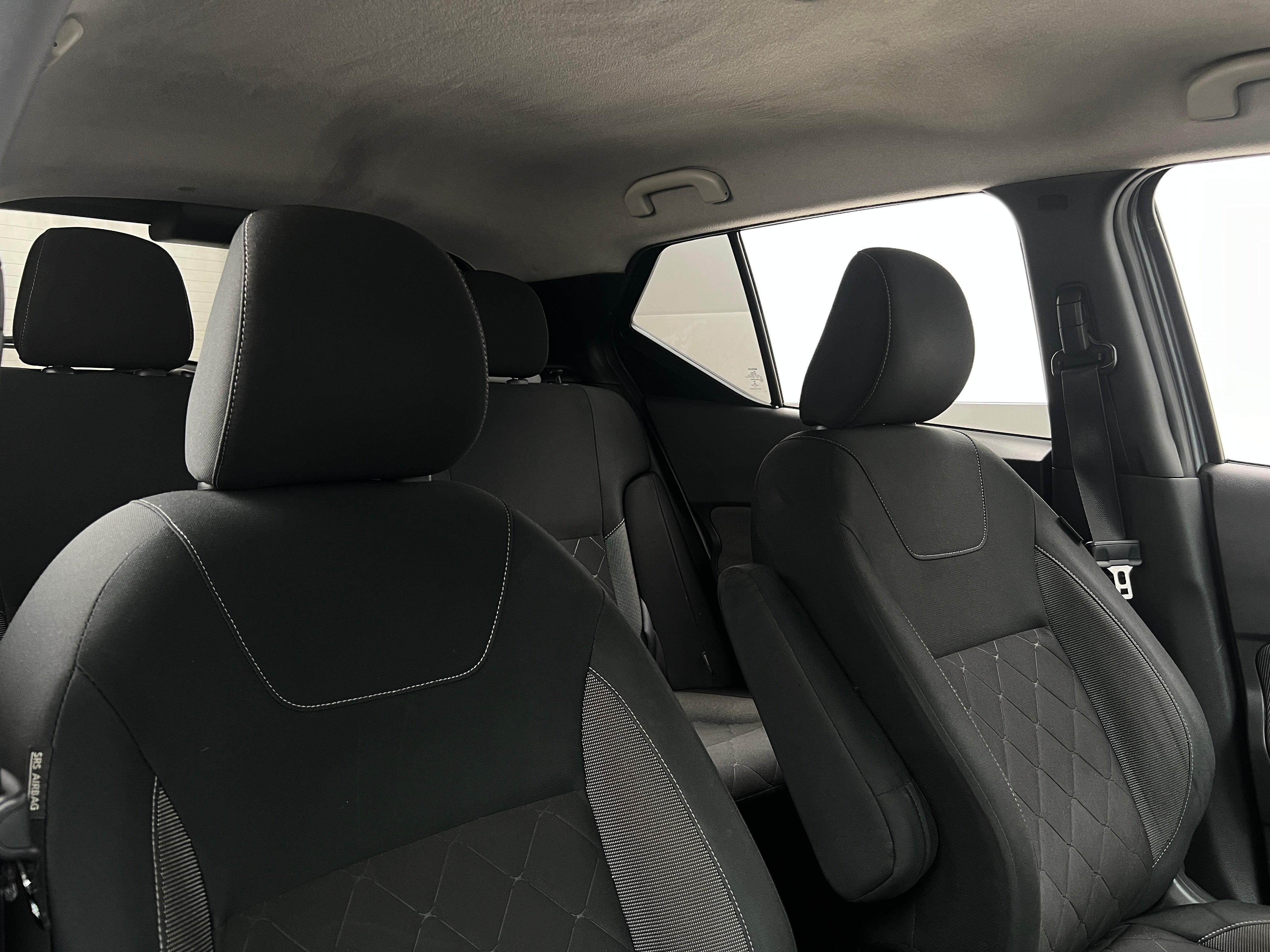 2020 Nissan Kicks S 2