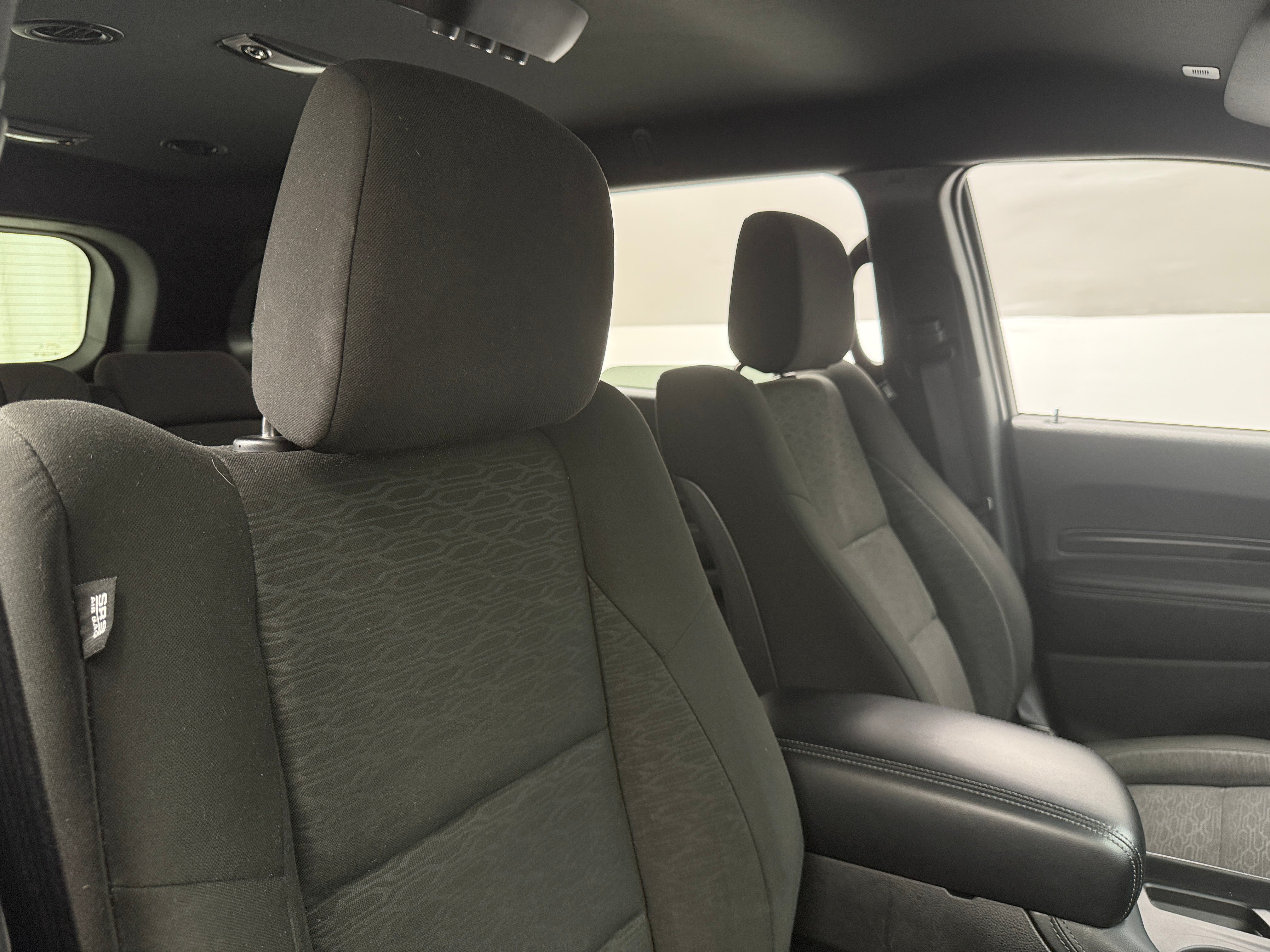 2023 Dodge Durango SXT 2