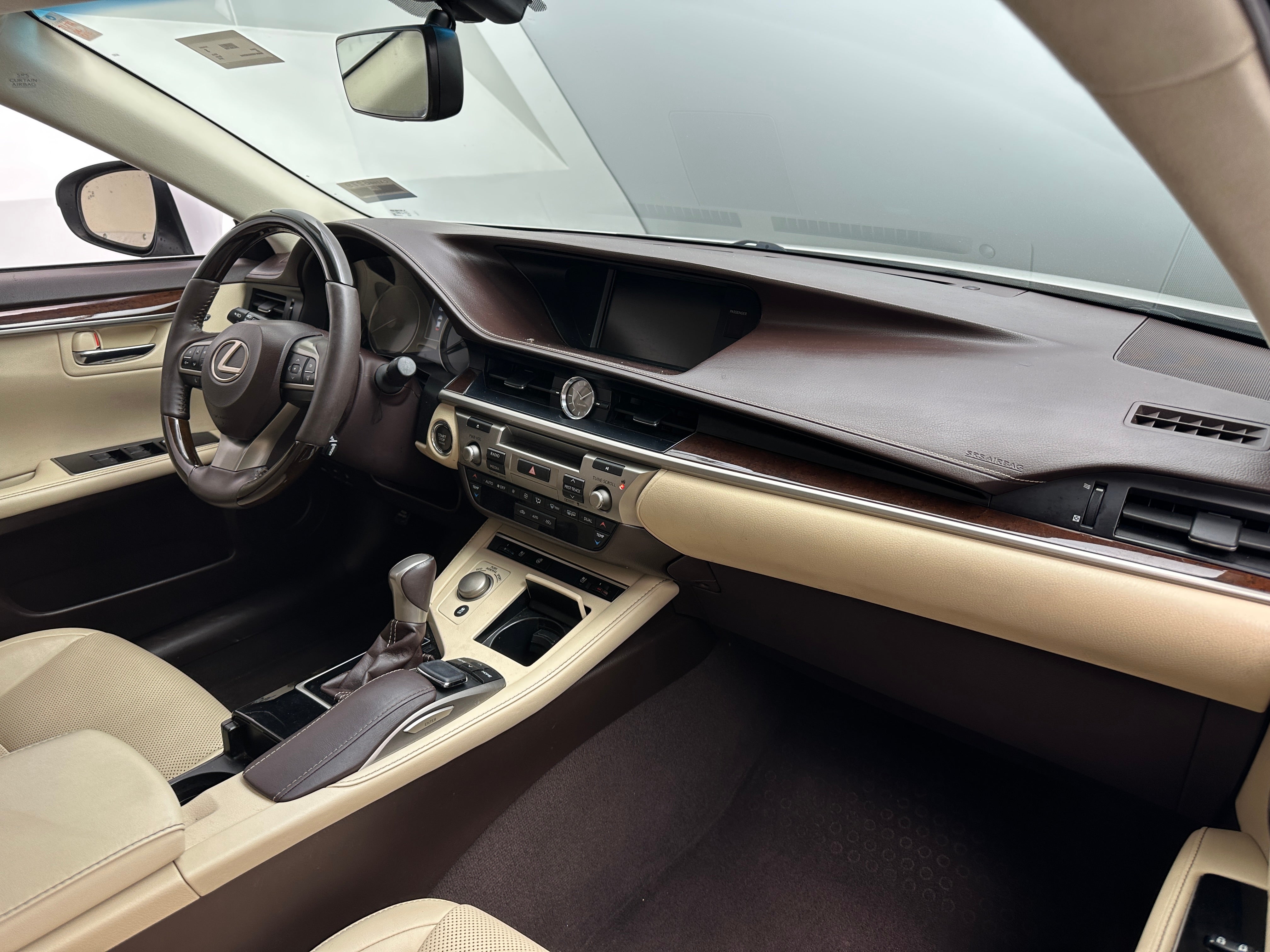 2016 Lexus ES 350 2