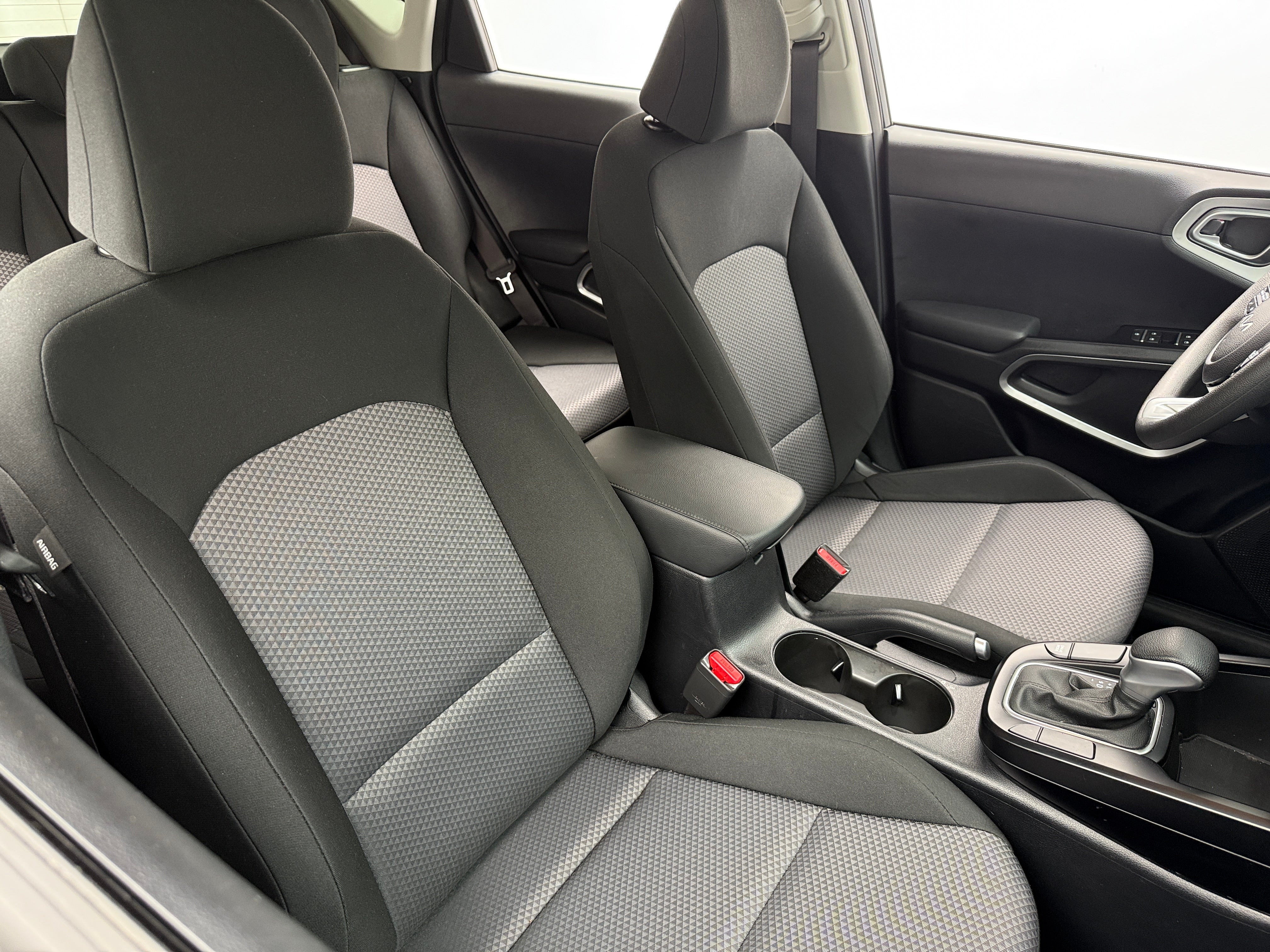 2024 Kia Soul LX 2