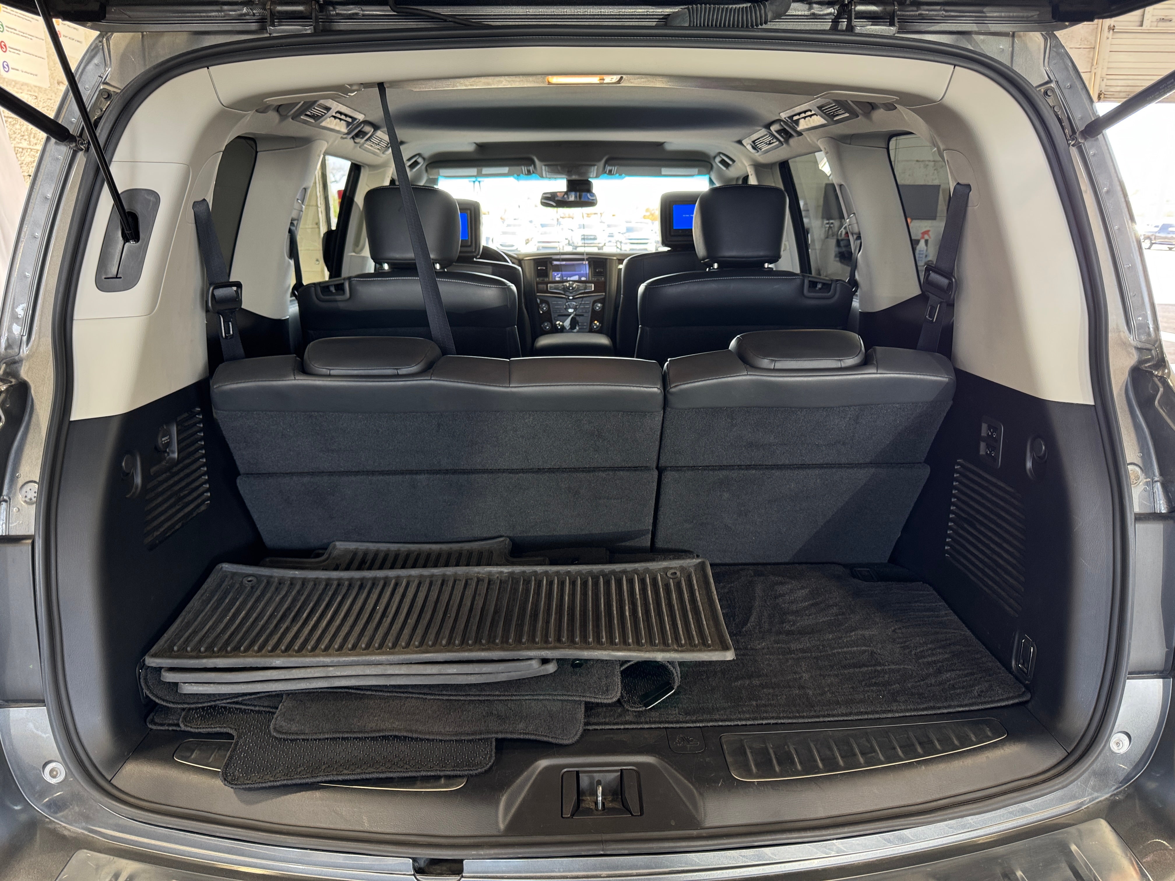 2015 INFINITI QX80 Base 6