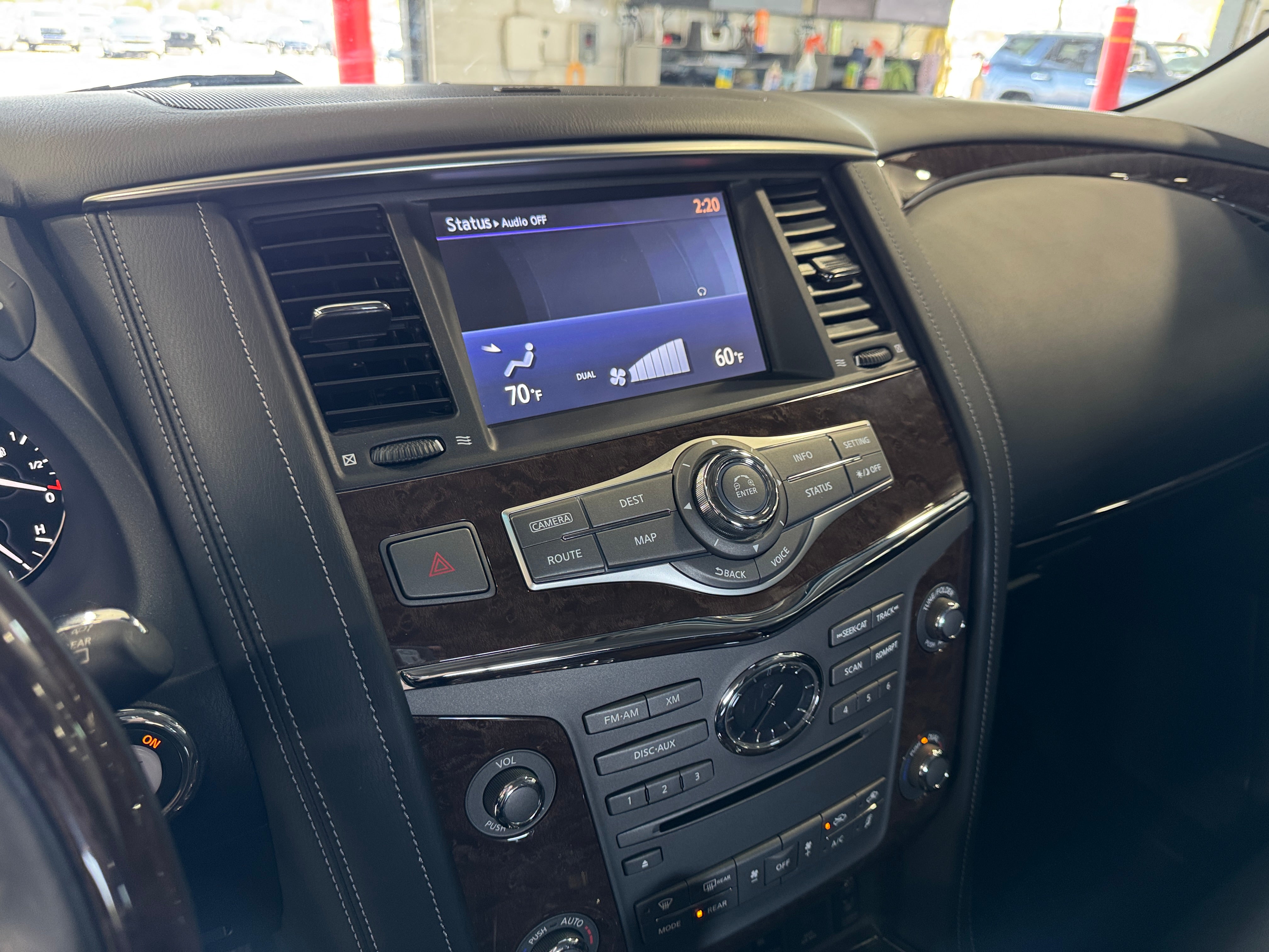 2015 INFINITI QX80 Base 3
