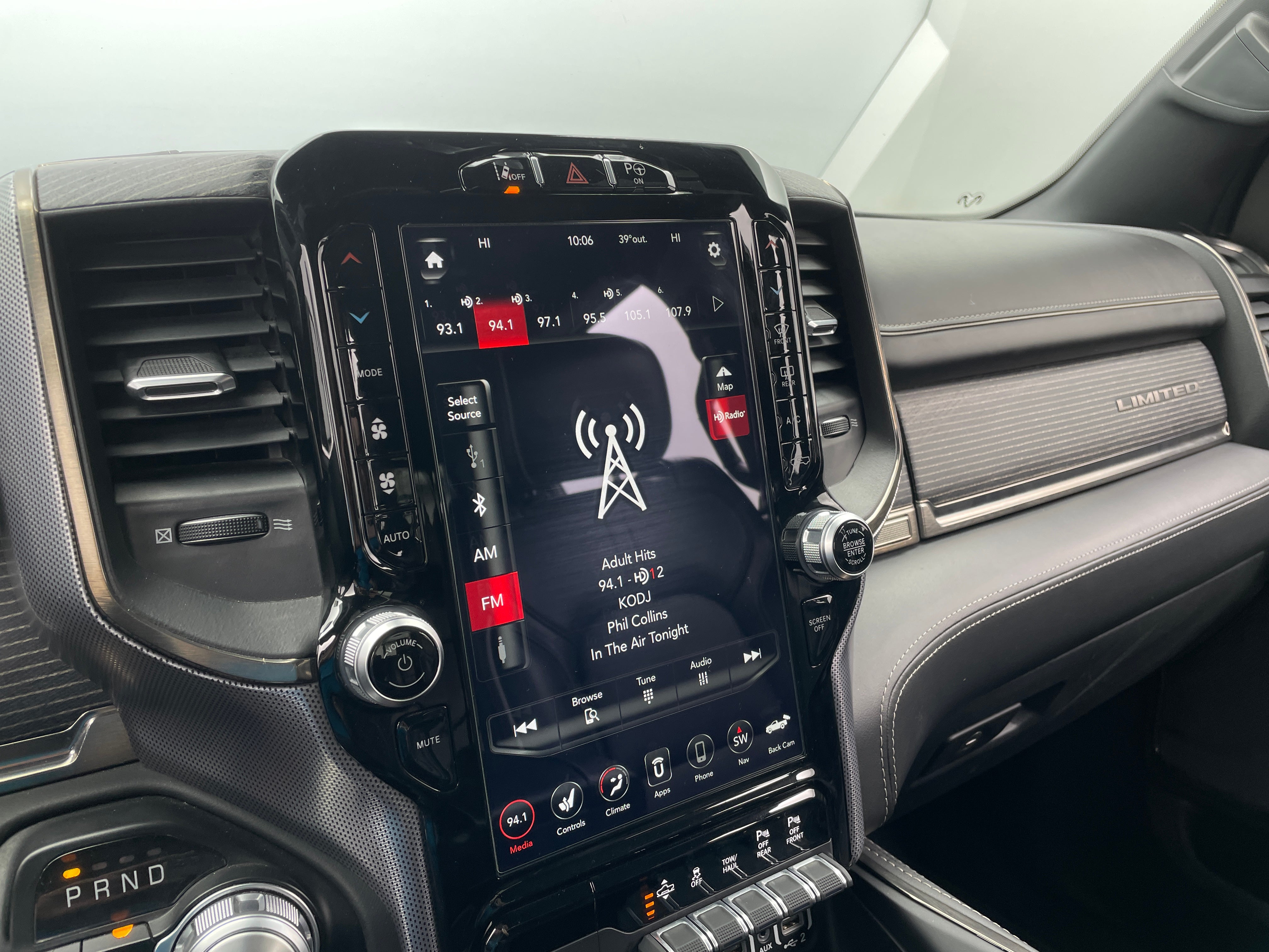 2021 RAM 1500 Limited 3