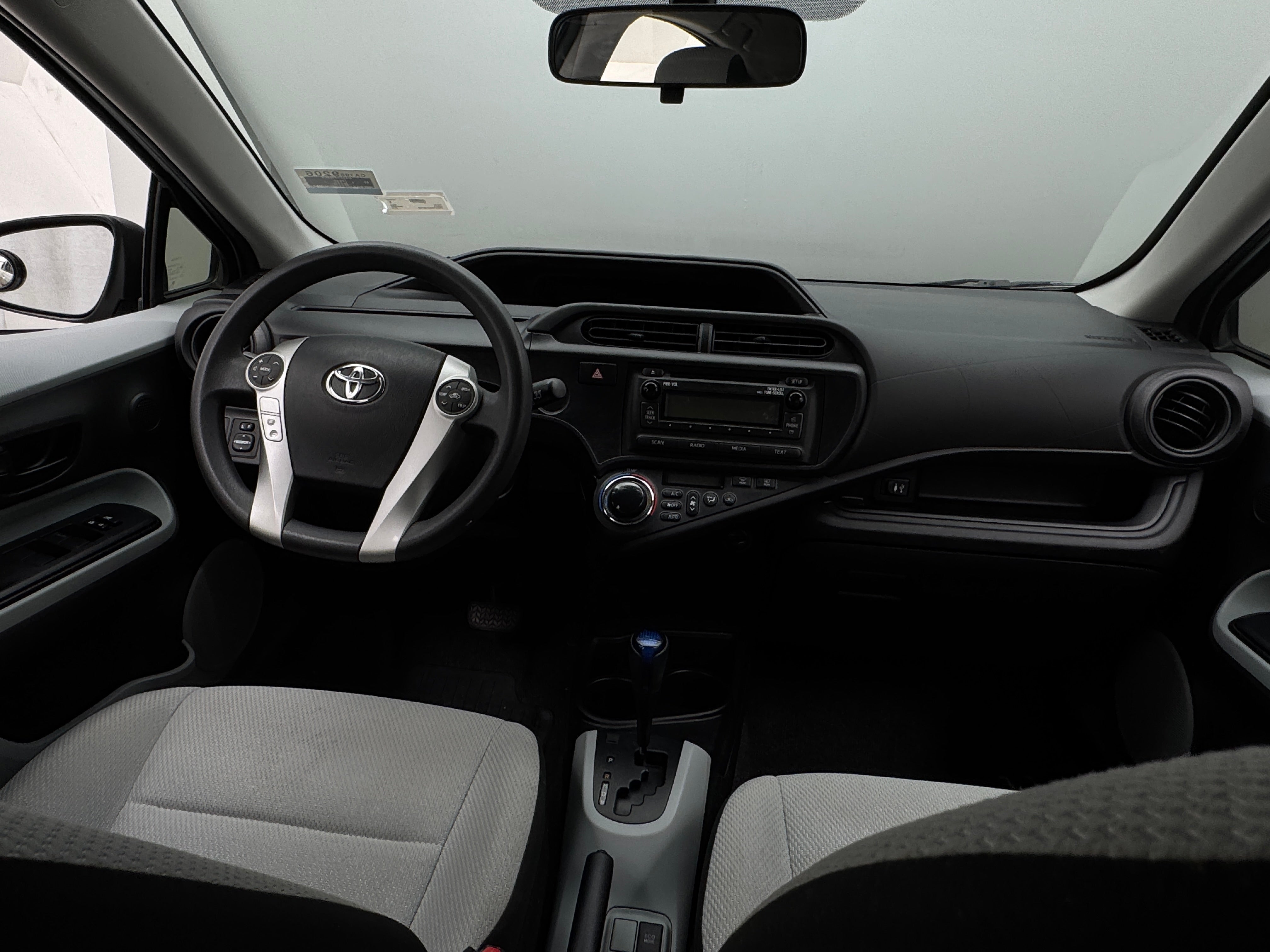 2014 Toyota Prius c One 3