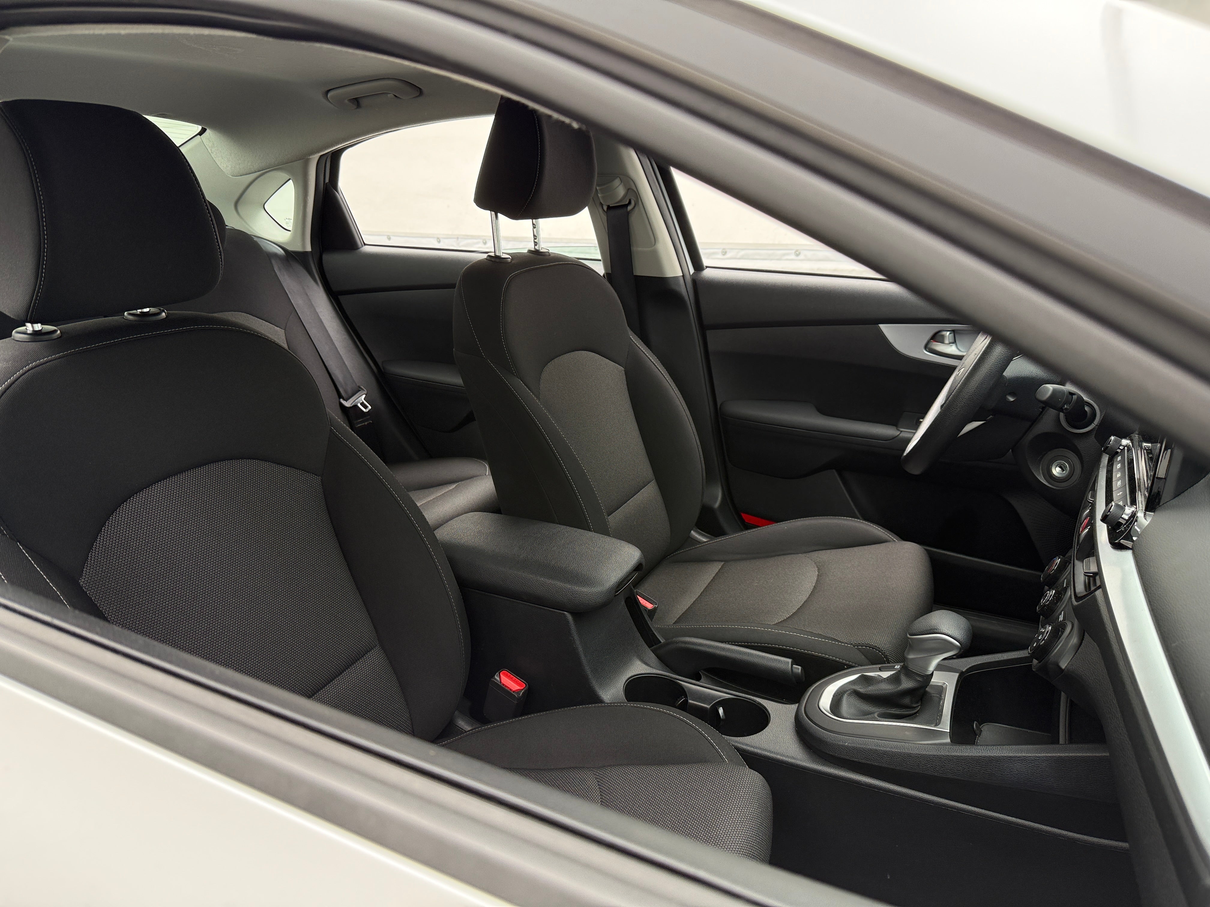 2024 Kia Forte LXS 2
