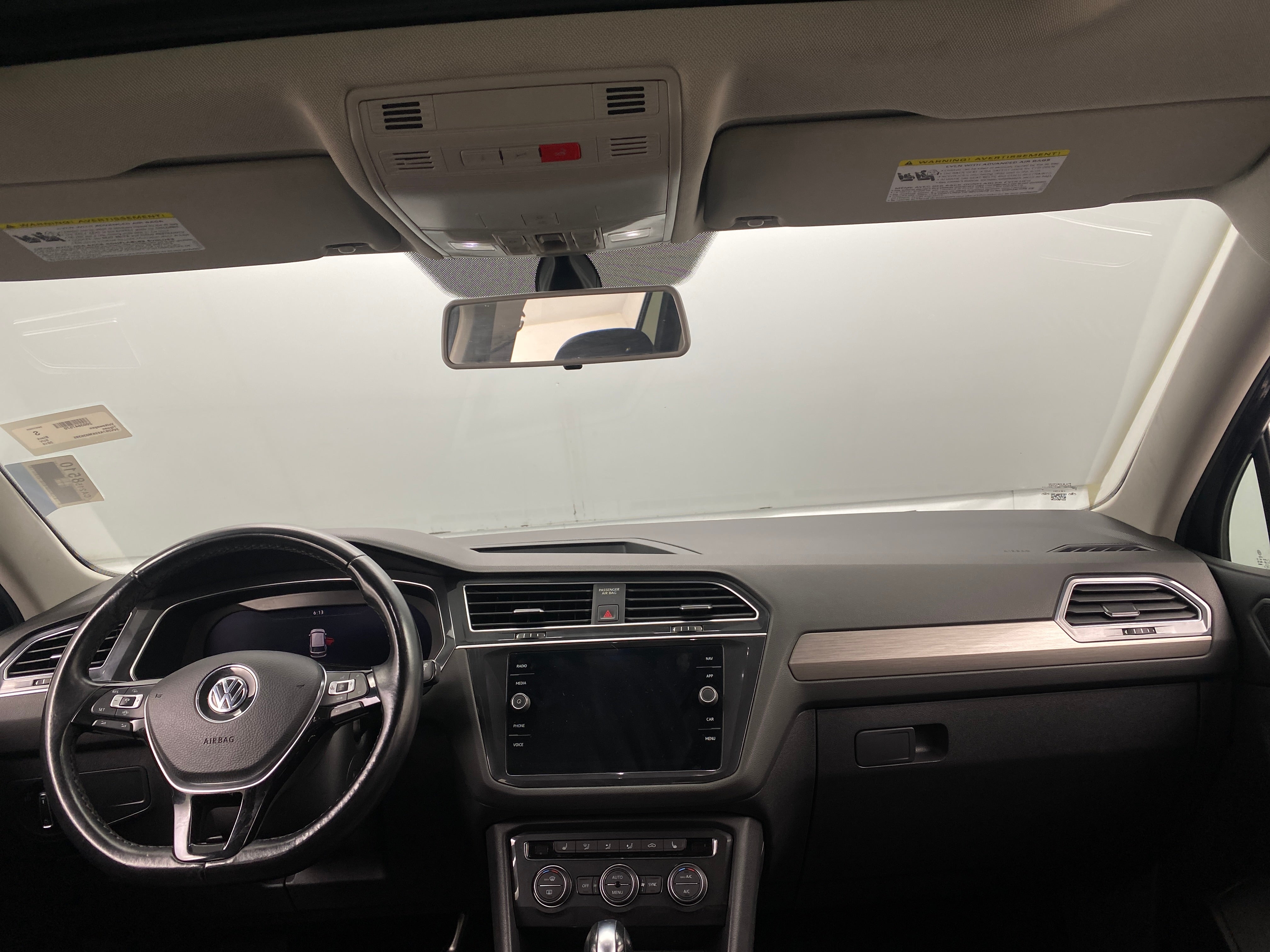 2019 Volkswagen Tiguan SEL 2