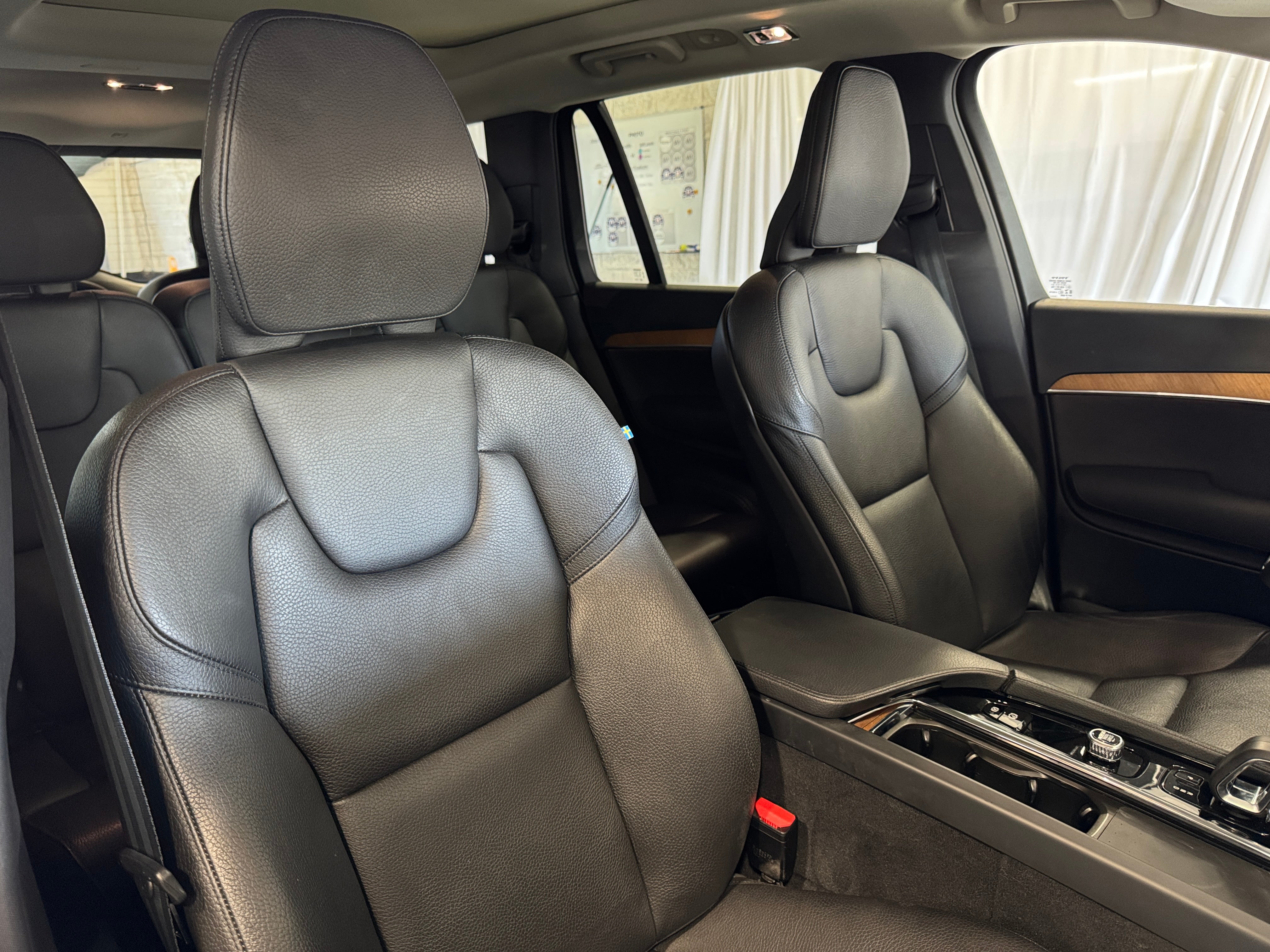 2022 Volvo XC90  2