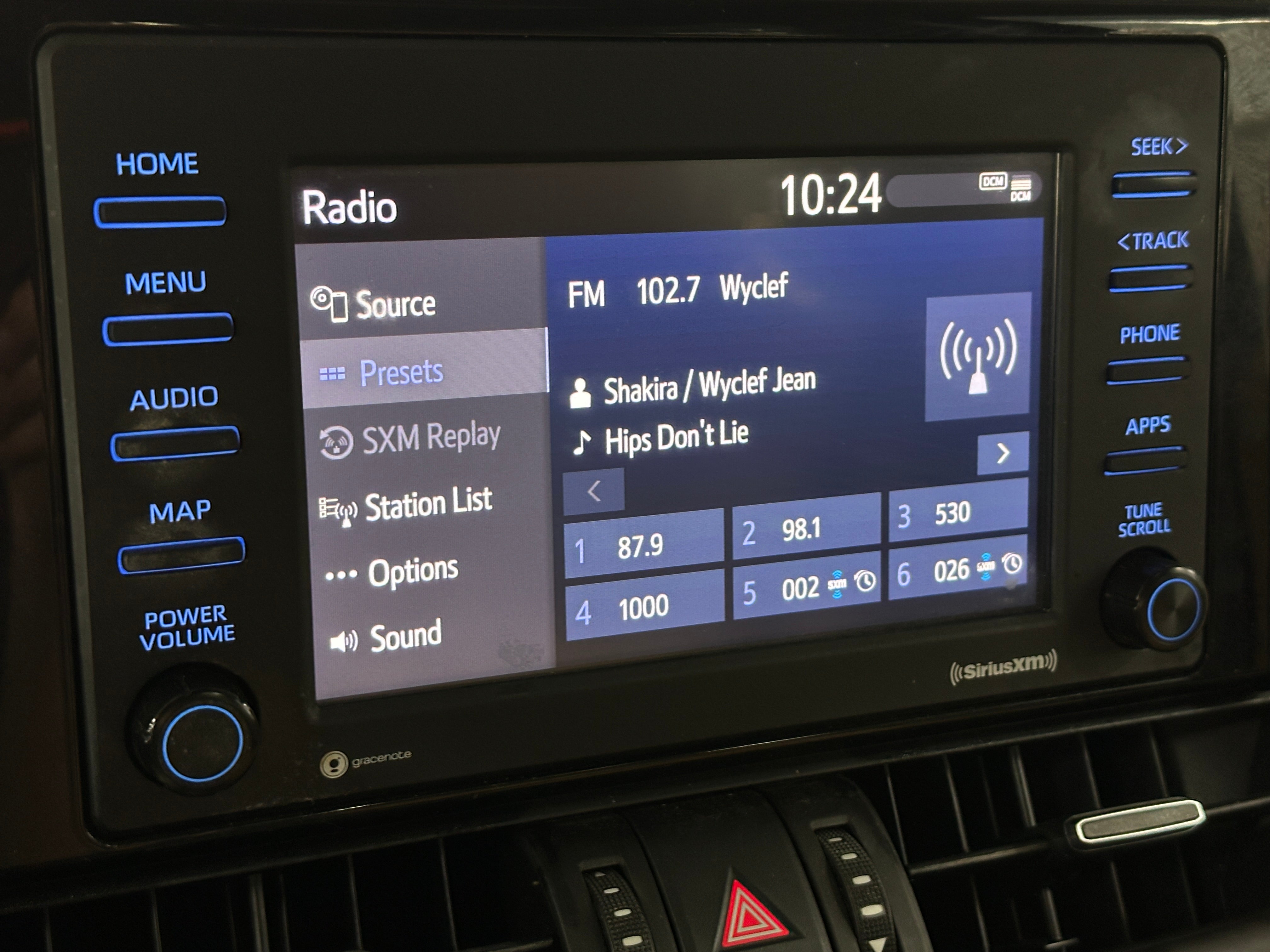 2022 Toyota RAV4 XLE Premium 3