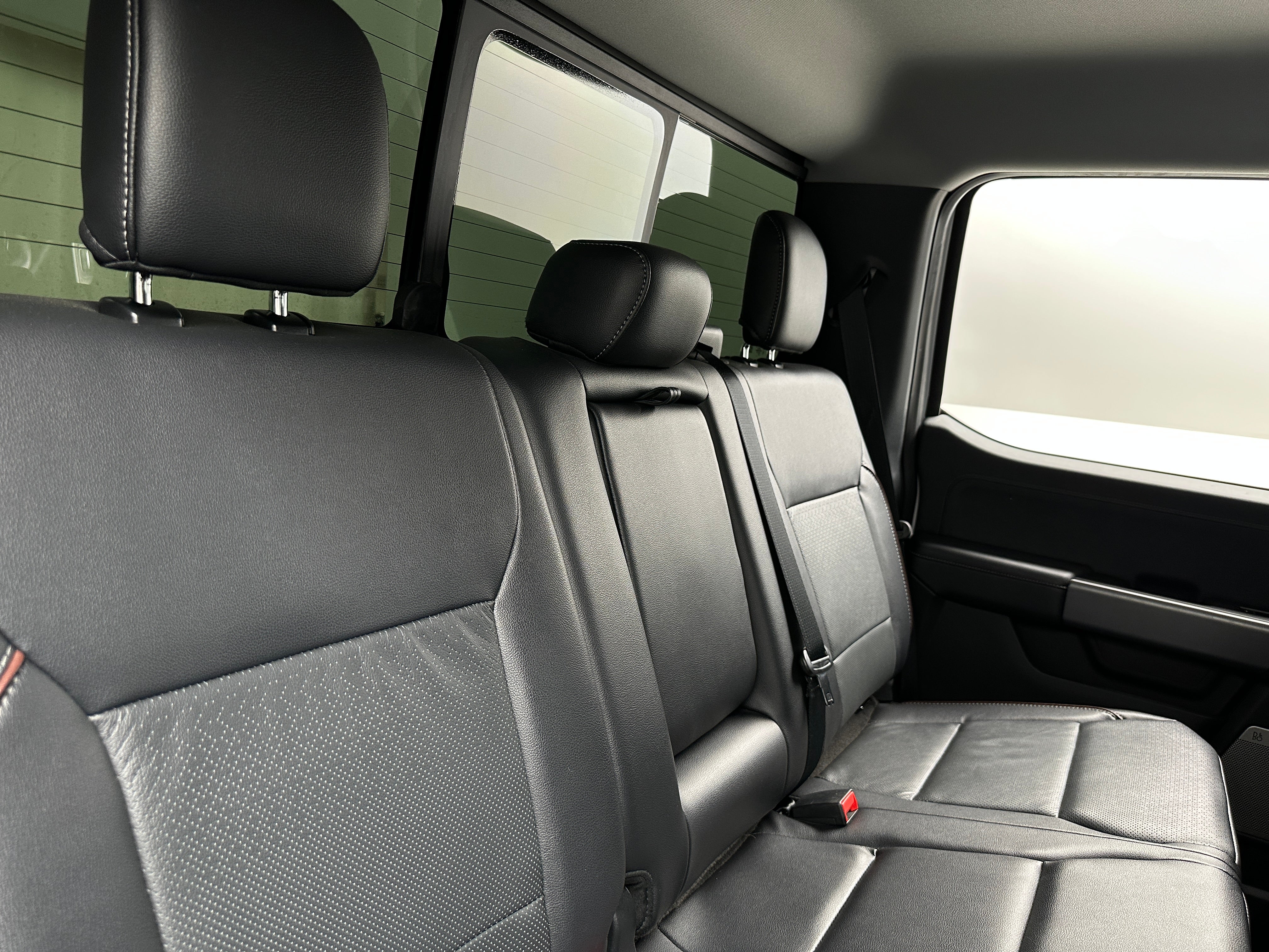 2022 Ford Econoline E-150 5