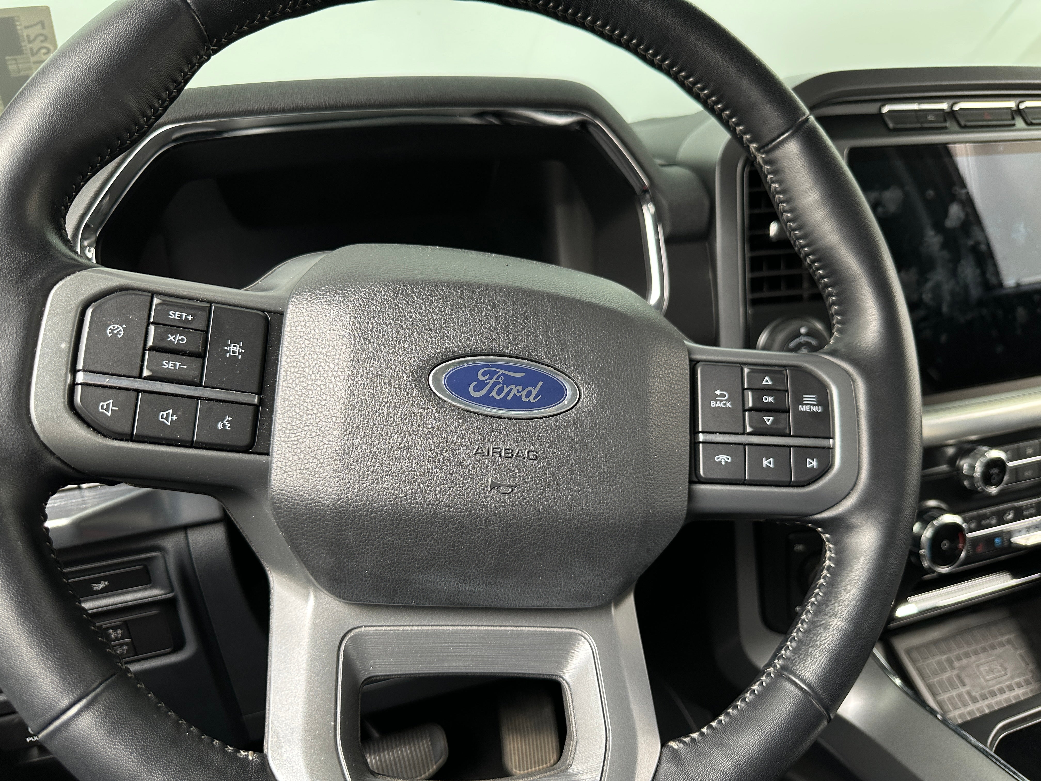 2022 Ford Econoline E-150 4