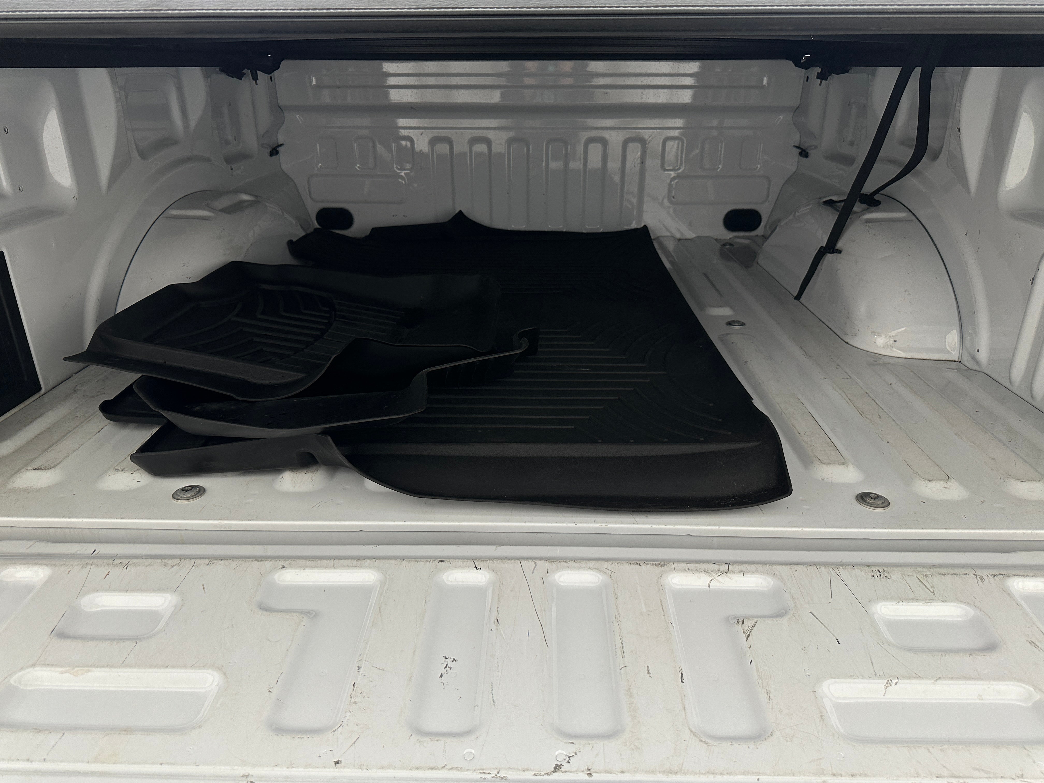 2022 Ford Econoline E-150 6