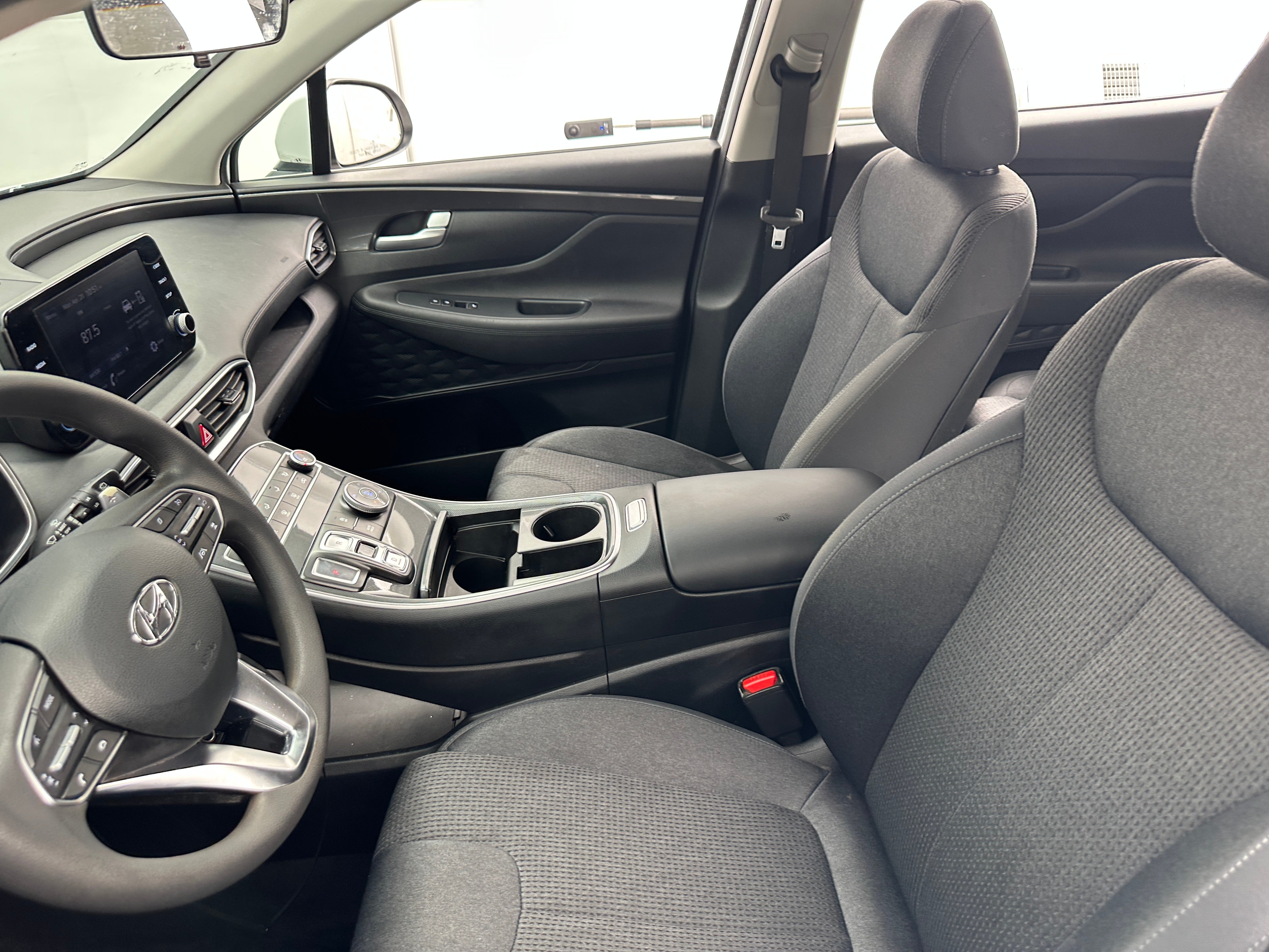 2022 Hyundai Santa Fe SE 2