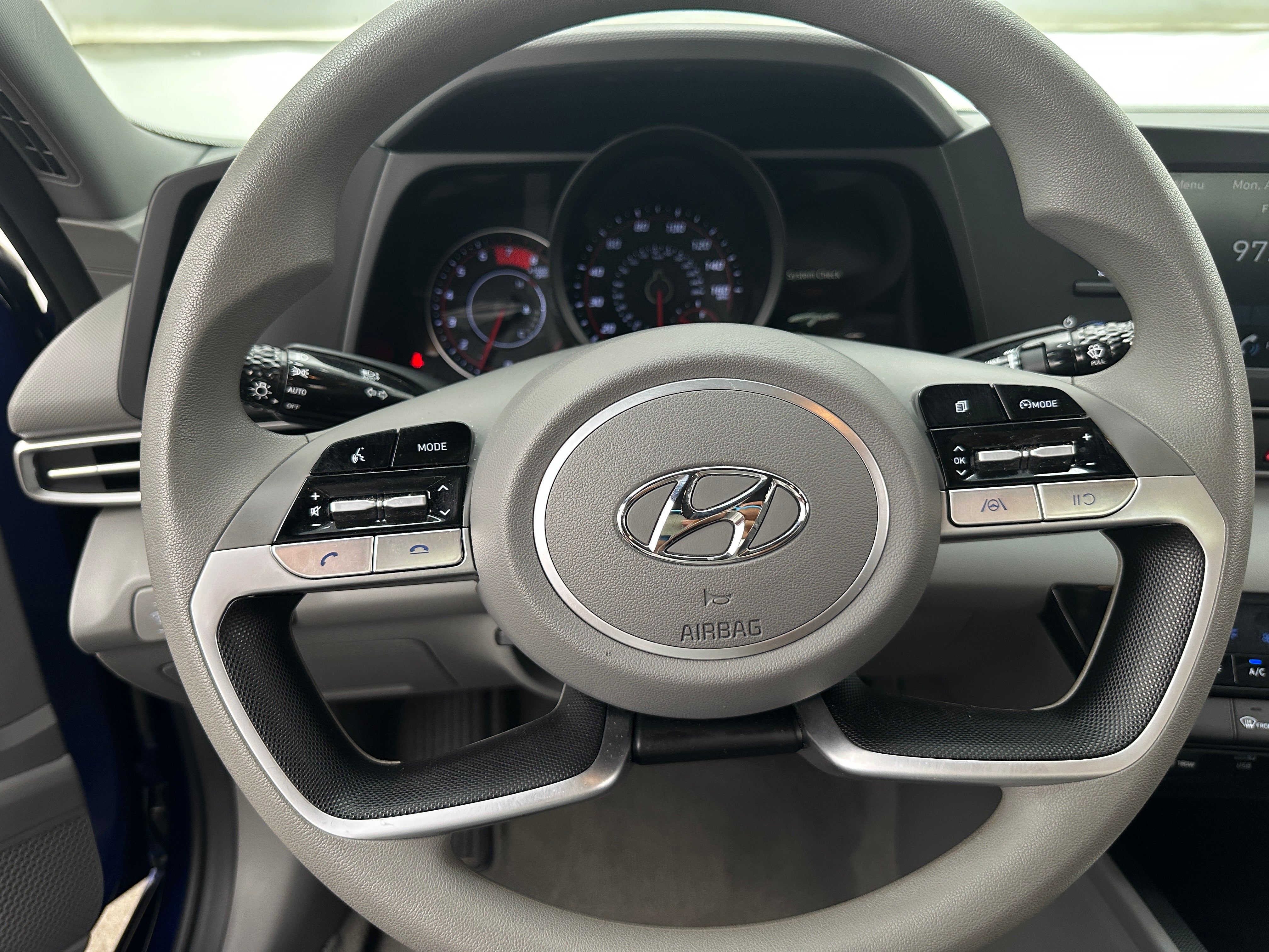 2023 Hyundai Elantra SEL 5