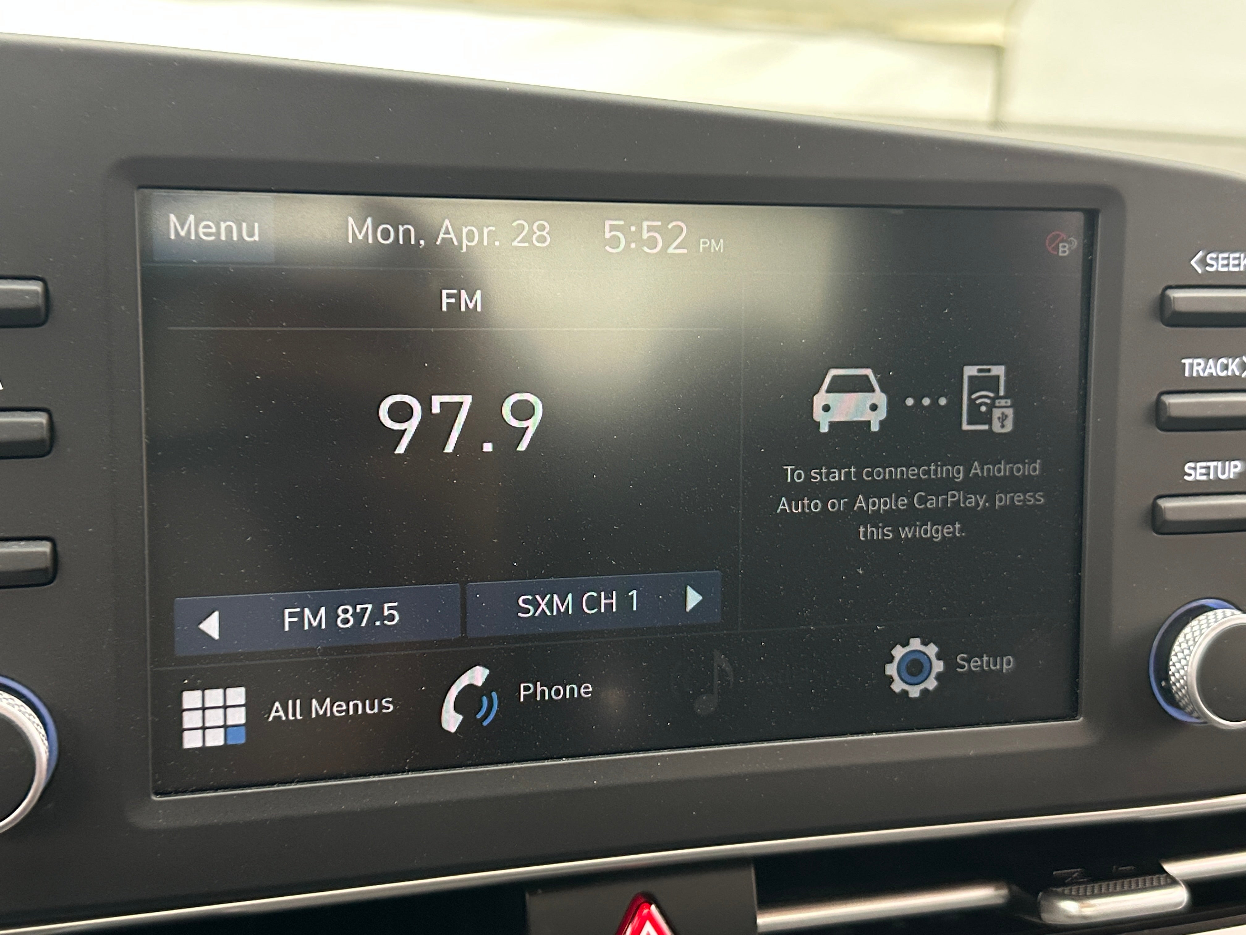 2023 Hyundai Elantra SEL 4