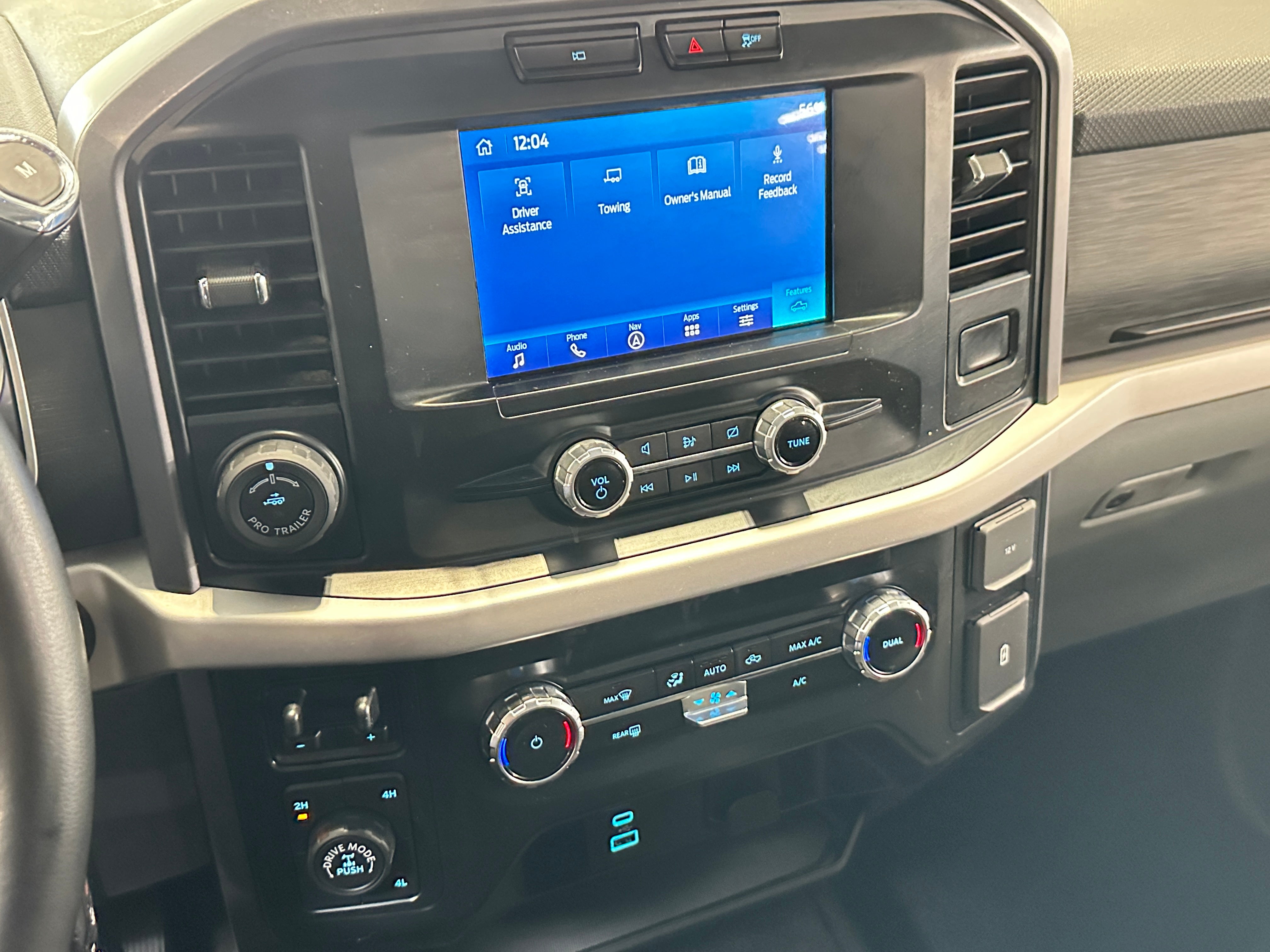 2023 Ford Econoline E-150 4