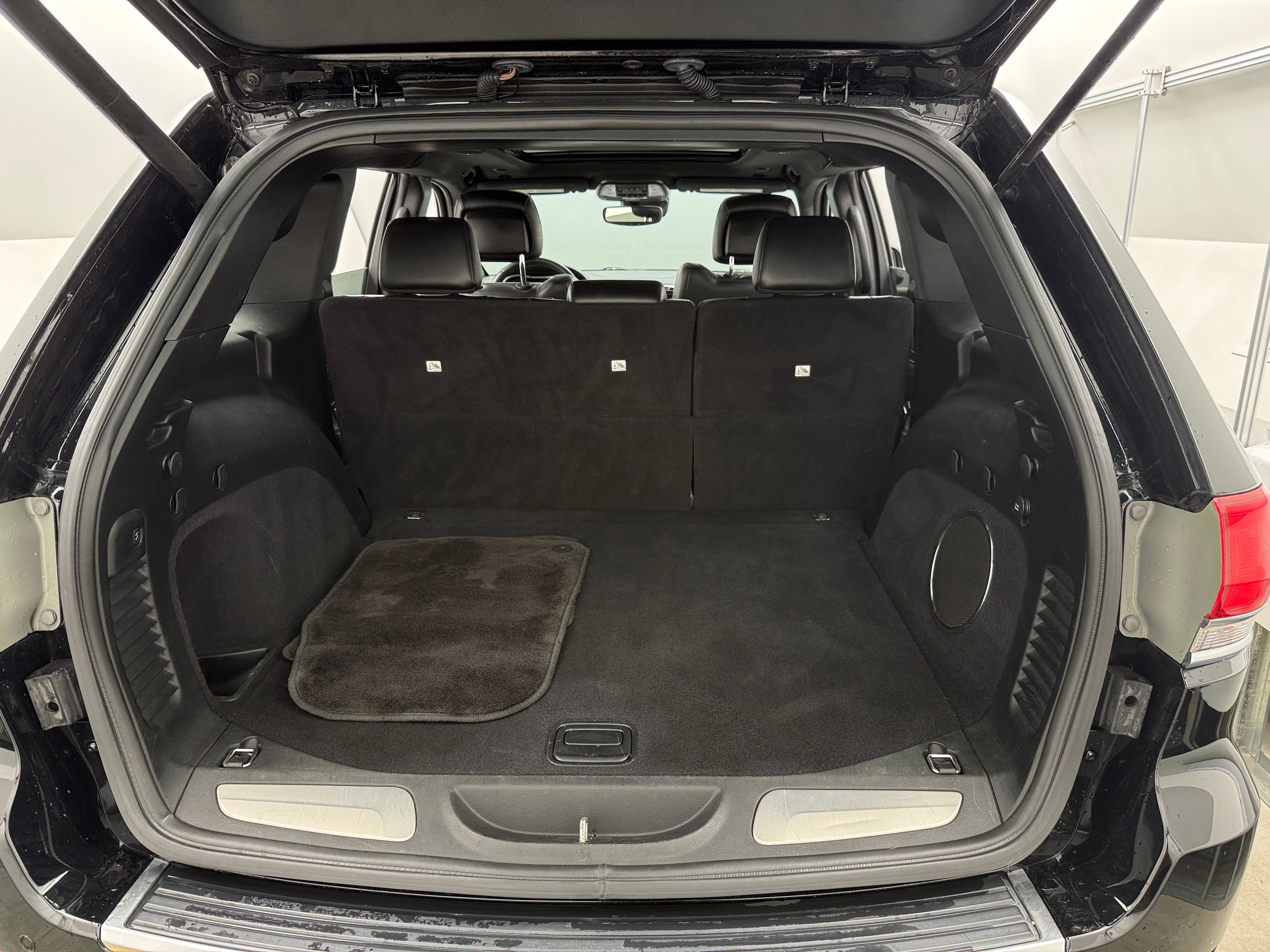 2018 Jeep Grand Cherokee Sterling Edition 6