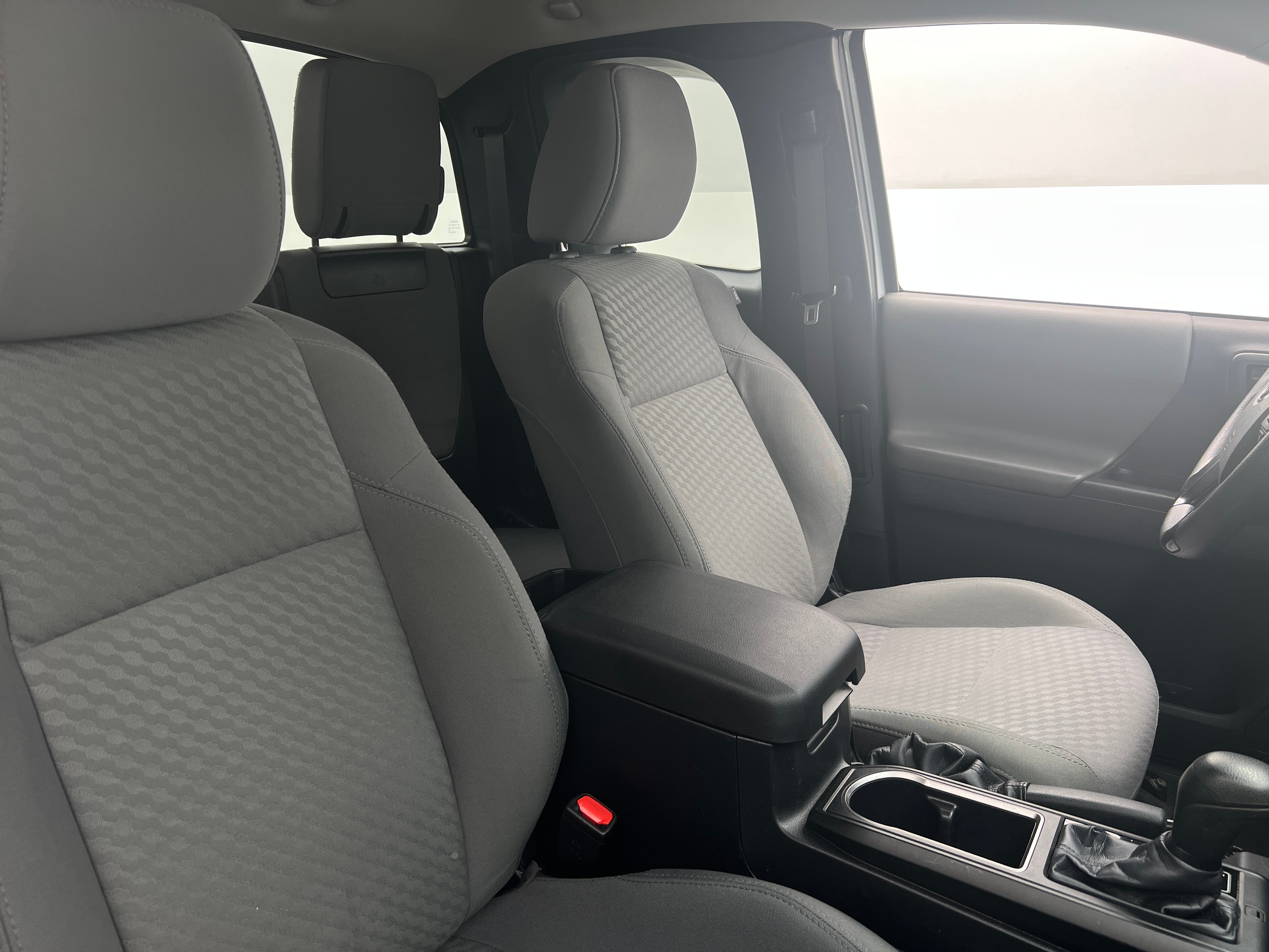 2022 Toyota Tacoma SR 2