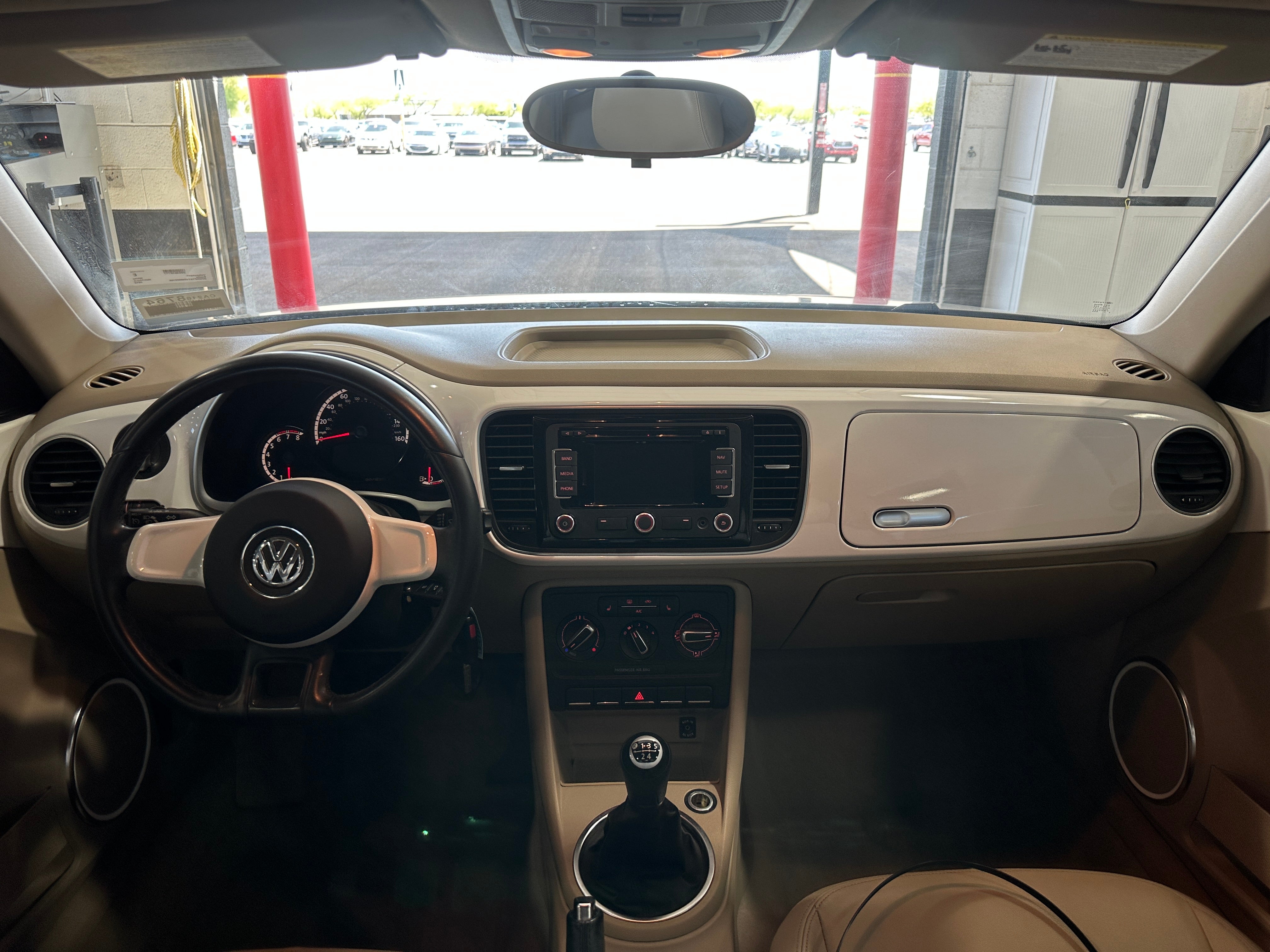 2013 Volkswagen Beetle  2